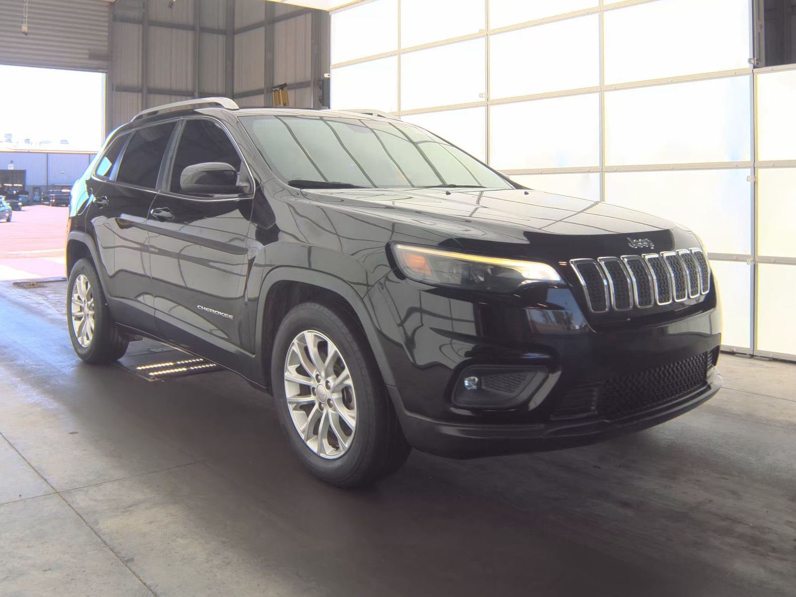 JEEP LATITUDE - 5