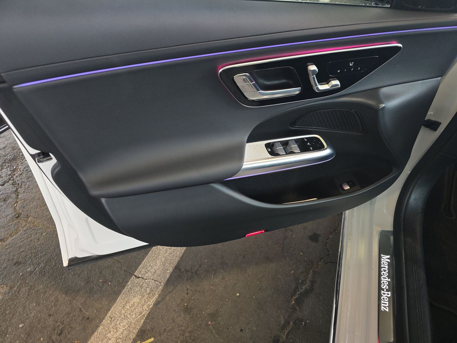 MERCEDES-BENZ E-CLASS - 10