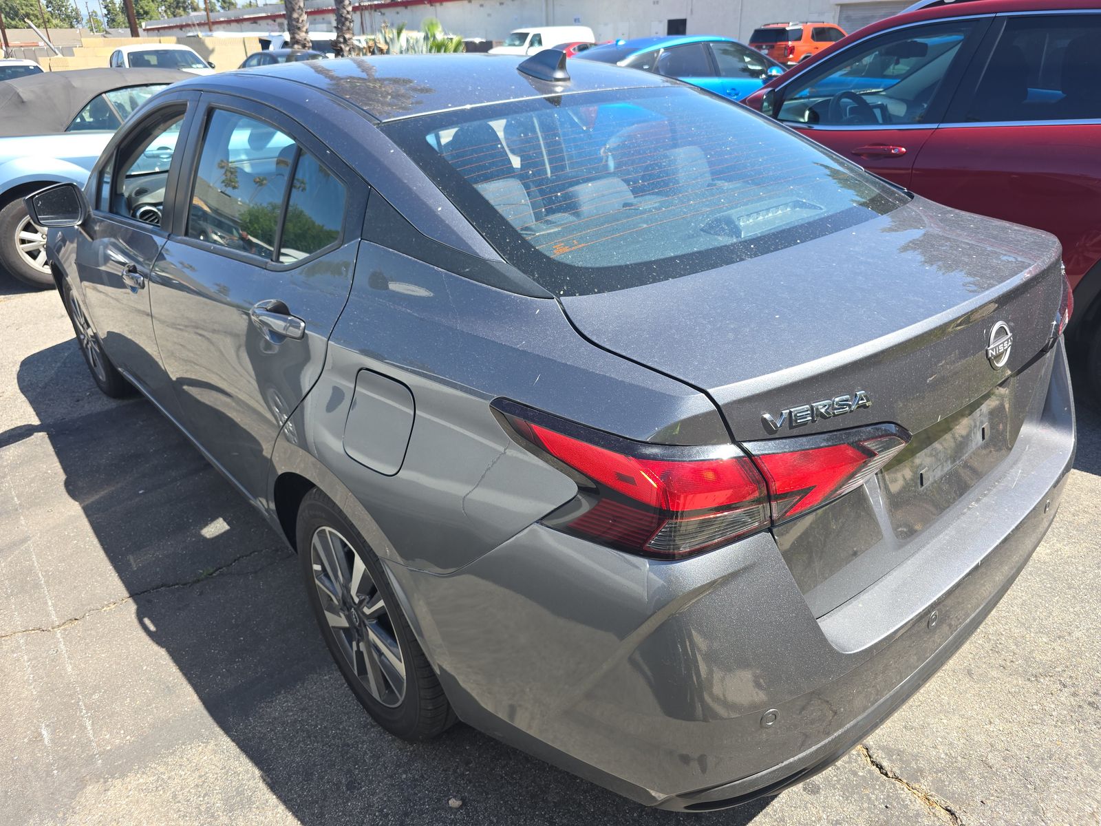 NISSAN VERSA - 7