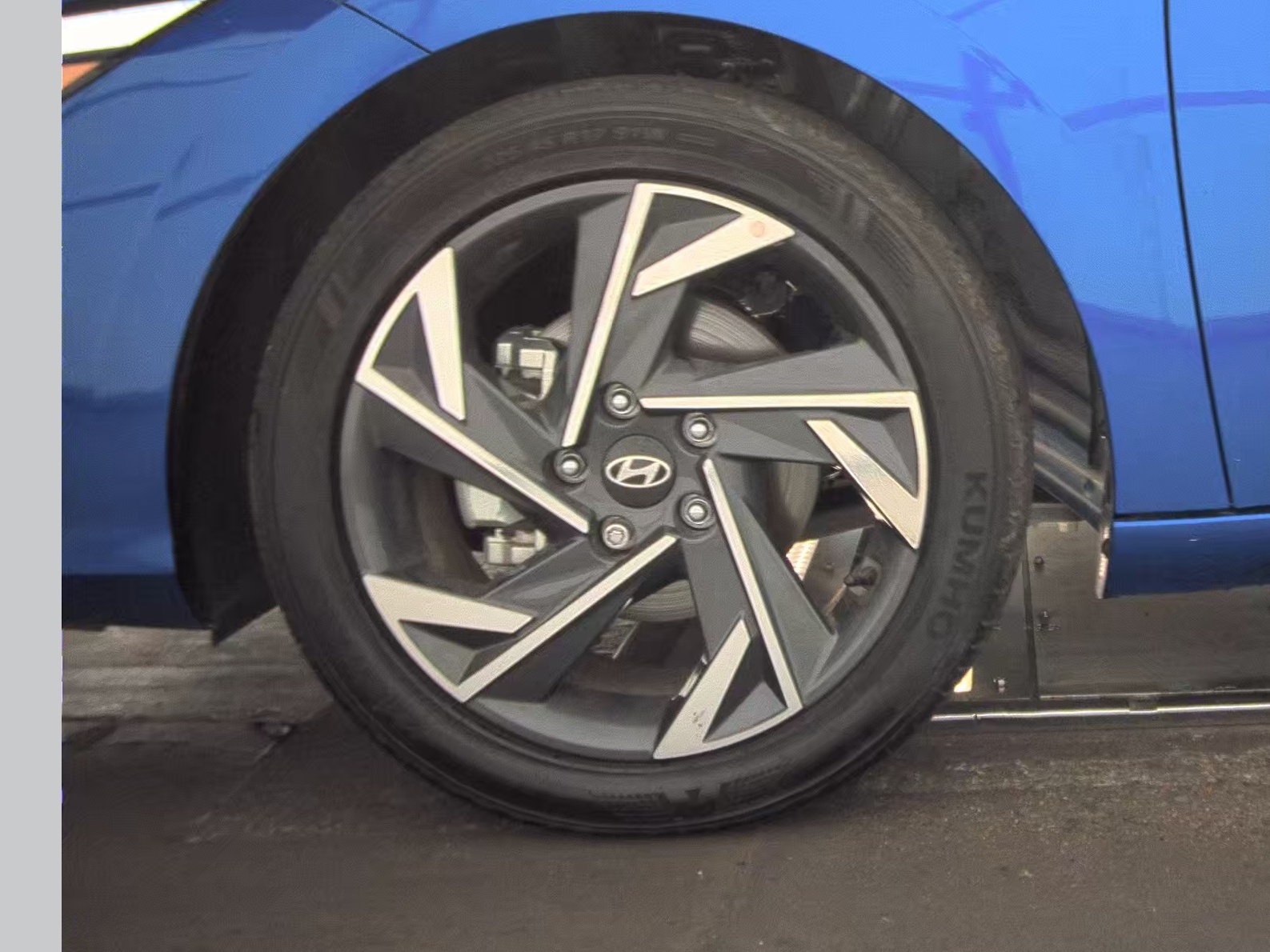 HYUNDAI SEL SPORT - 10