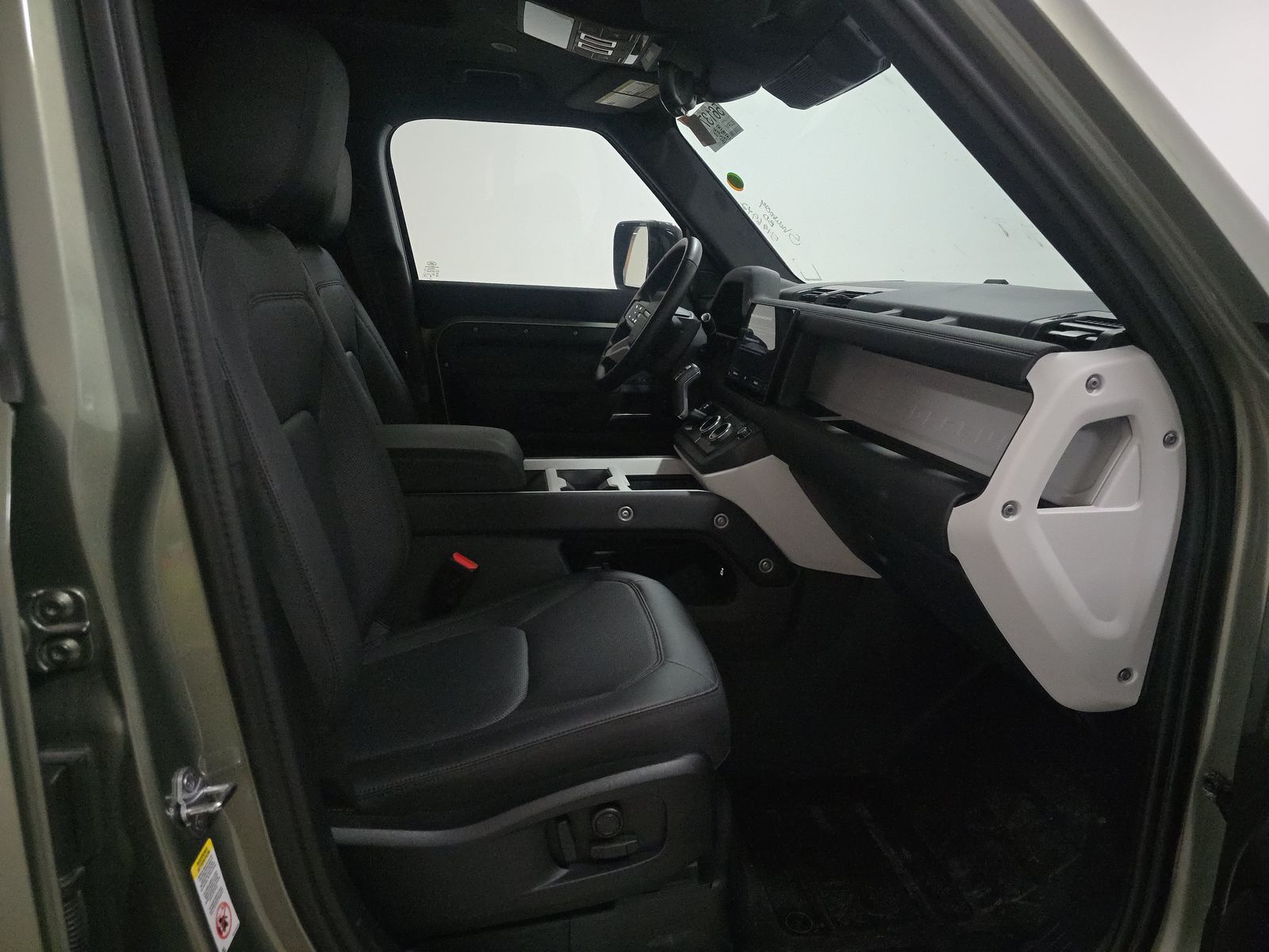 2025 Land Rover Defender 110 S FWD