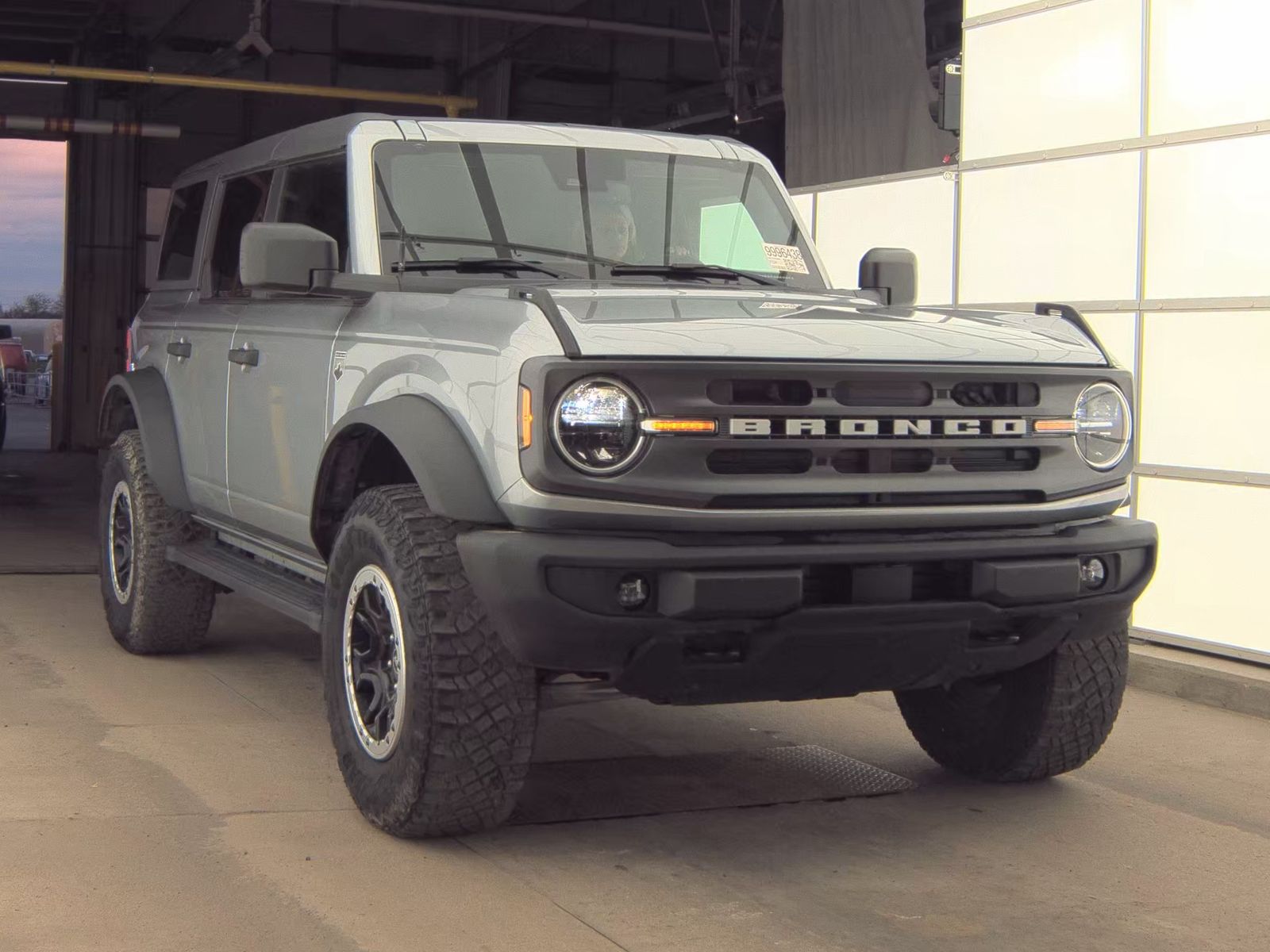 FORD BRONCO - 5