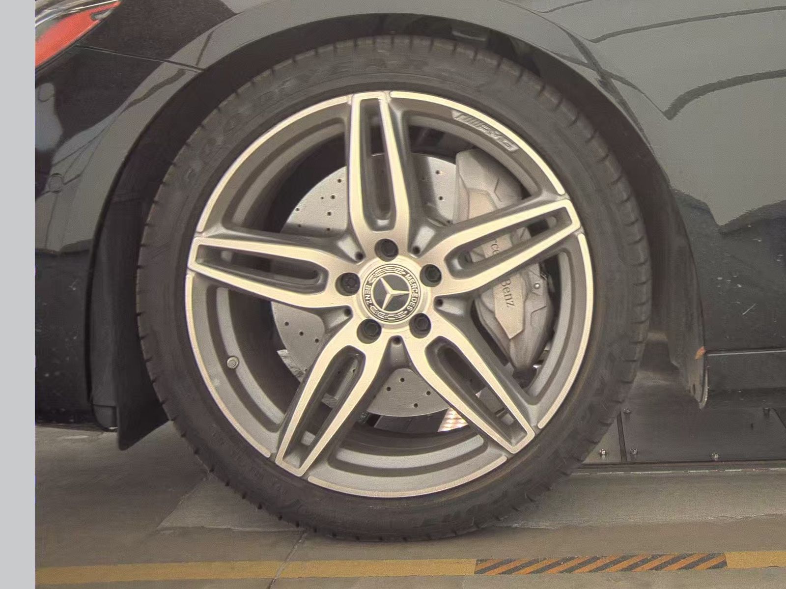 MERCEDES-BENZ E-CLASS - 10