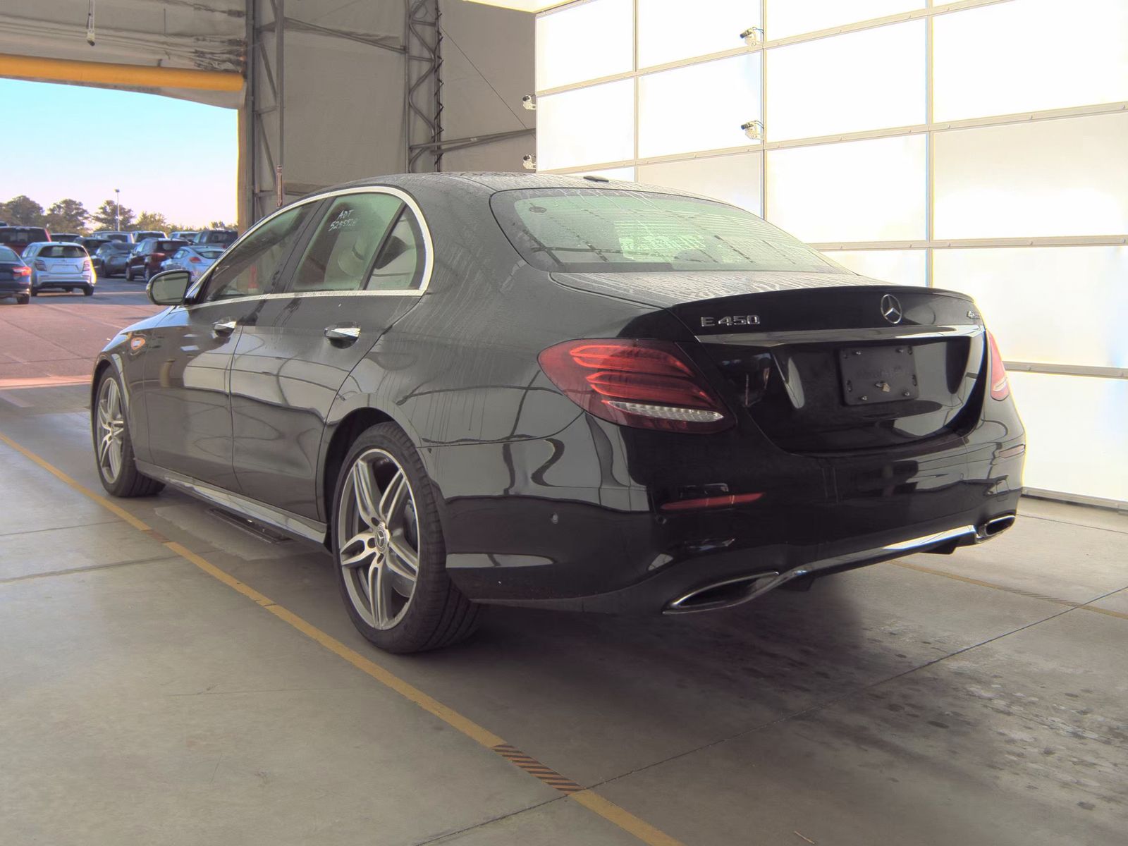 MERCEDES-BENZ E-CLASS - 9