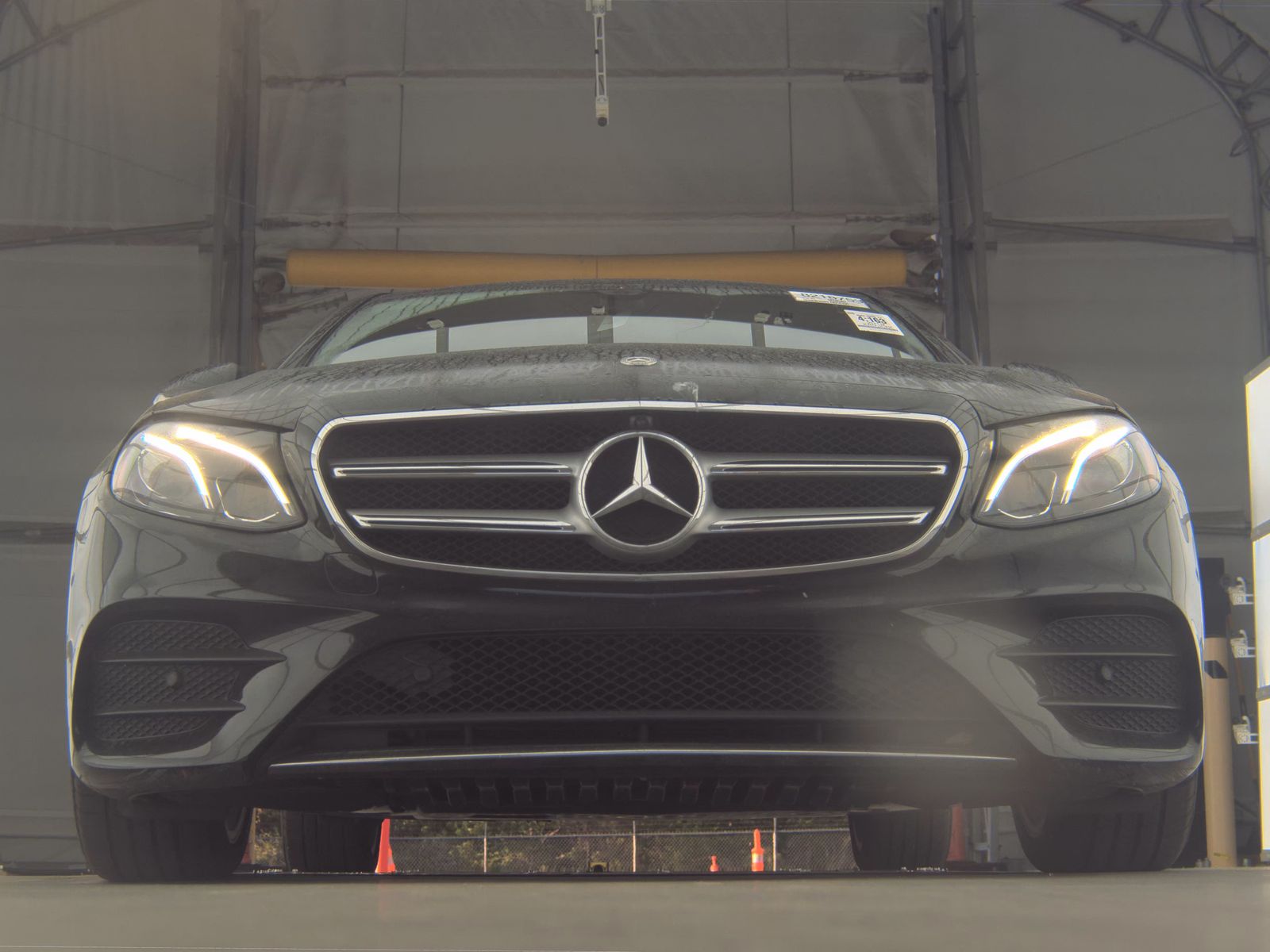 MERCEDES-BENZ E-CLASS - 4