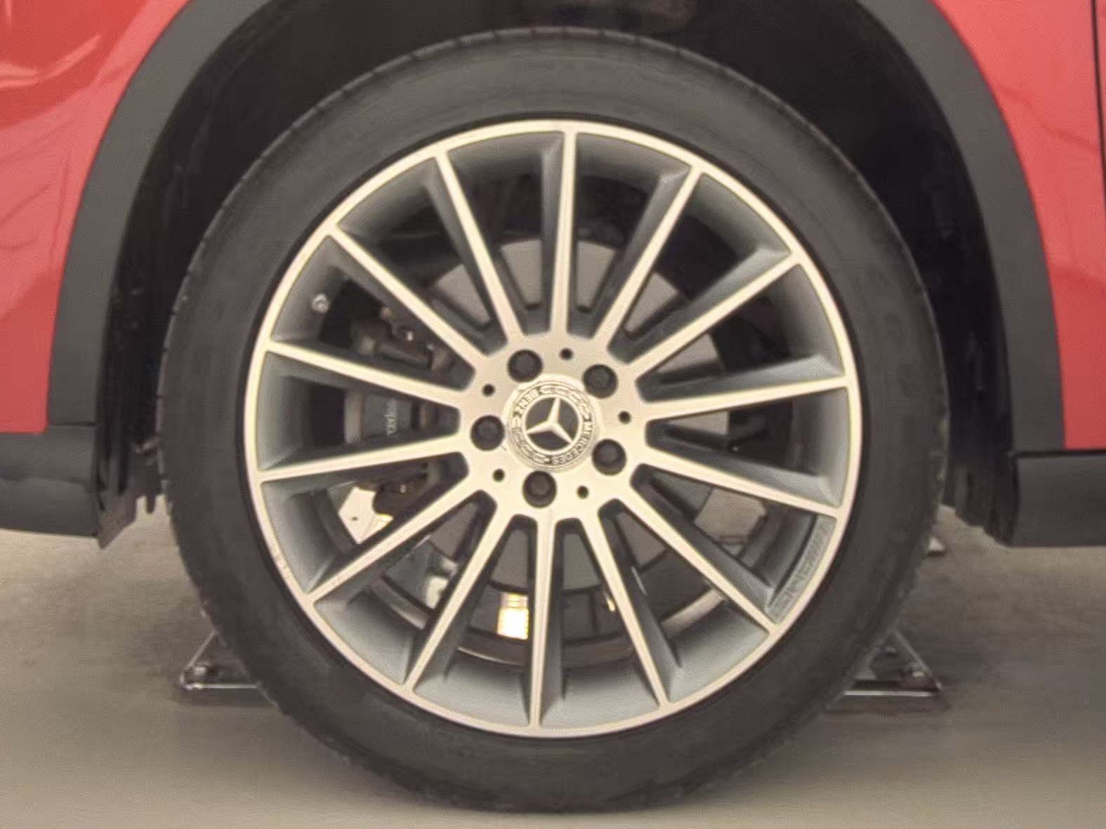 MERCEDES-BENZ GLA-CLASS - 10