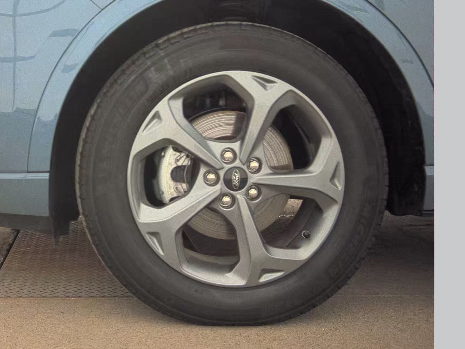 FORD ESCAPE - 10