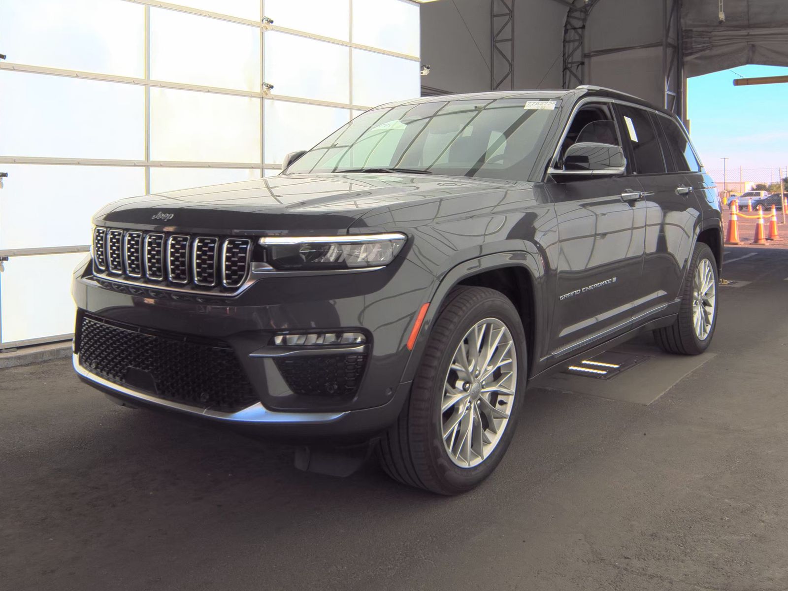 JEEP GRAND CHEROKEE - 1