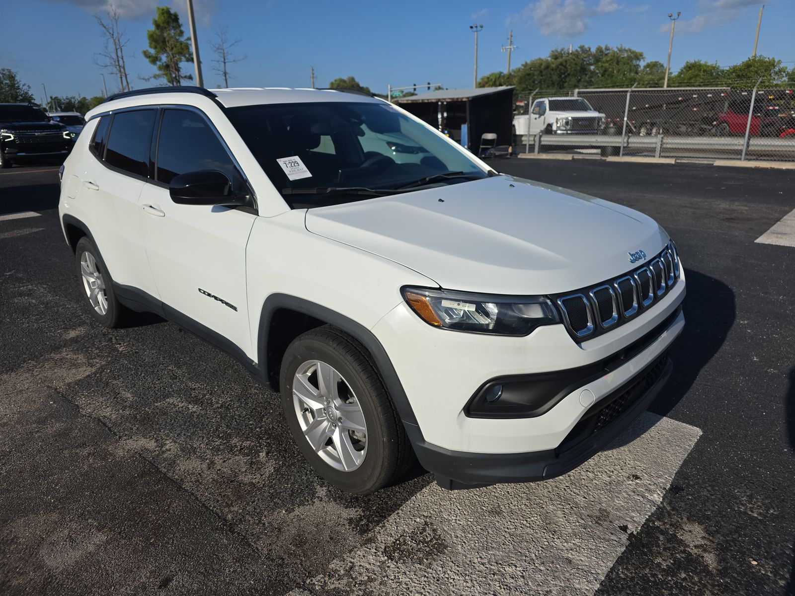 JEEP LATITUDE - 4