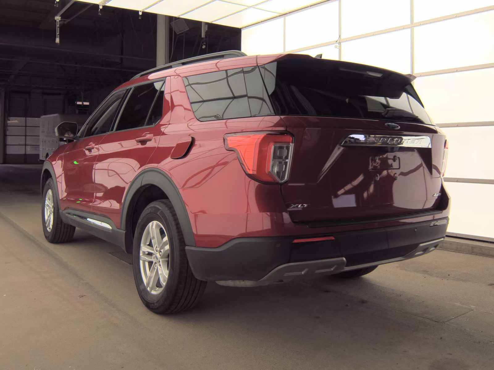FORD EXPLORER - 9