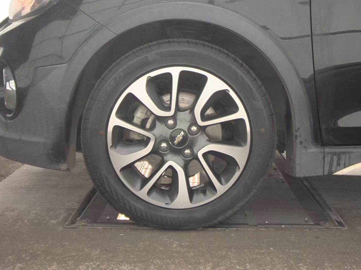 CHEVROLET ACTIV - 10