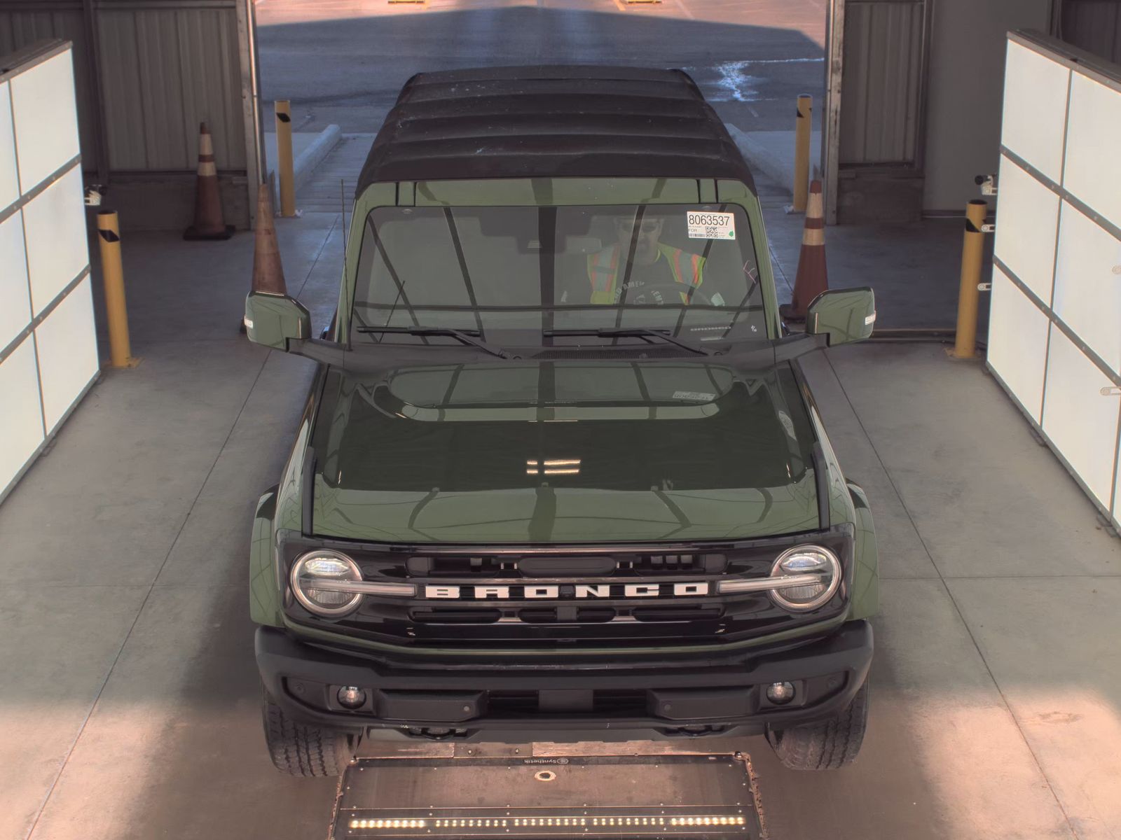 FORD BRONCO - 3