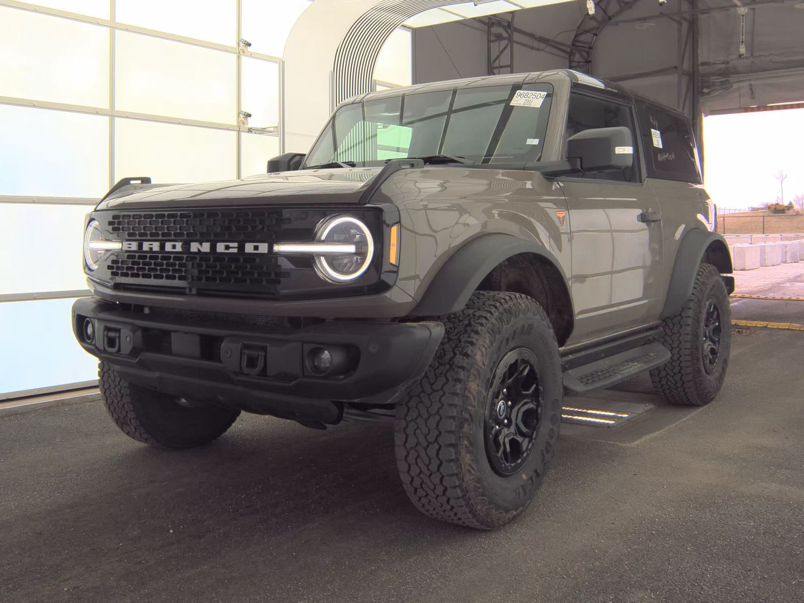 FORD BRONCO - 1