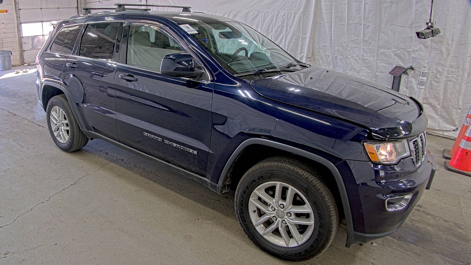 JEEP LAREDO - 4
