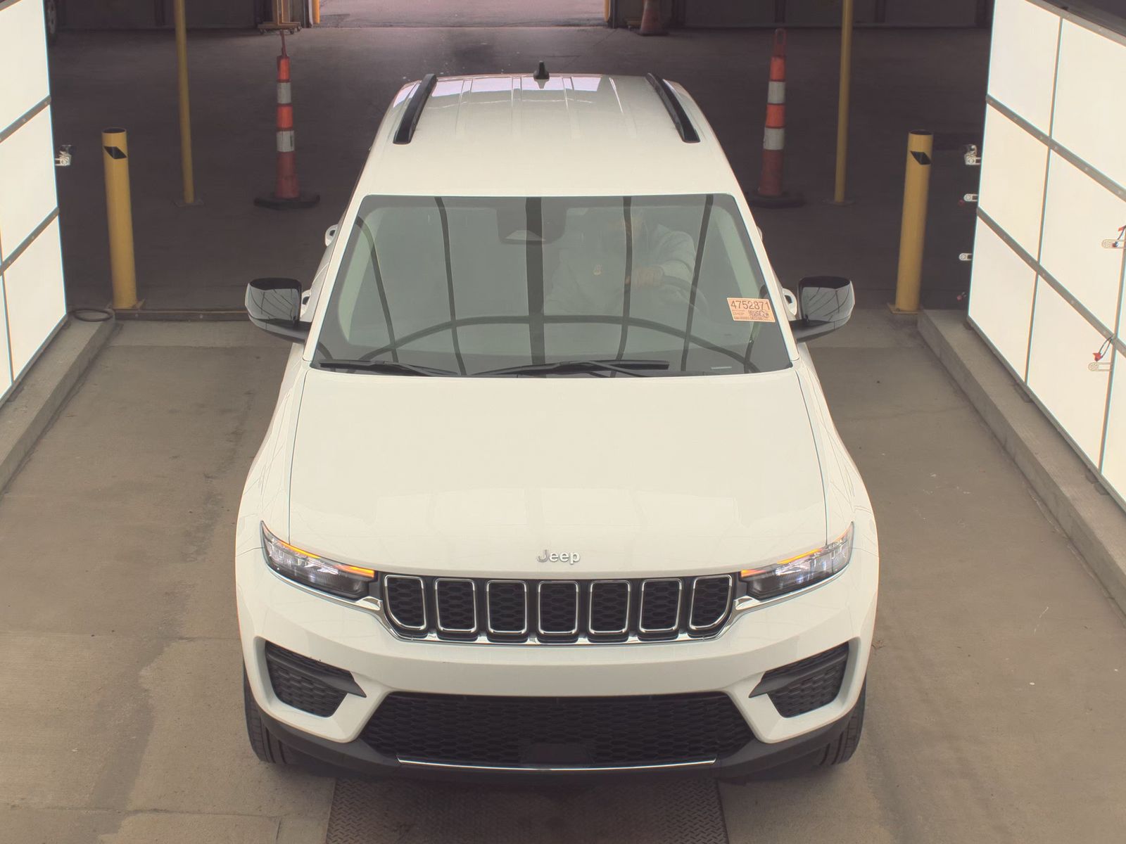 JEEP GRAND CHEROKEE - 3