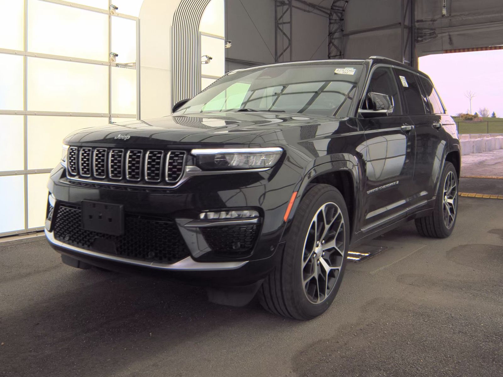 JEEP GRAND CHEROKEE - 1