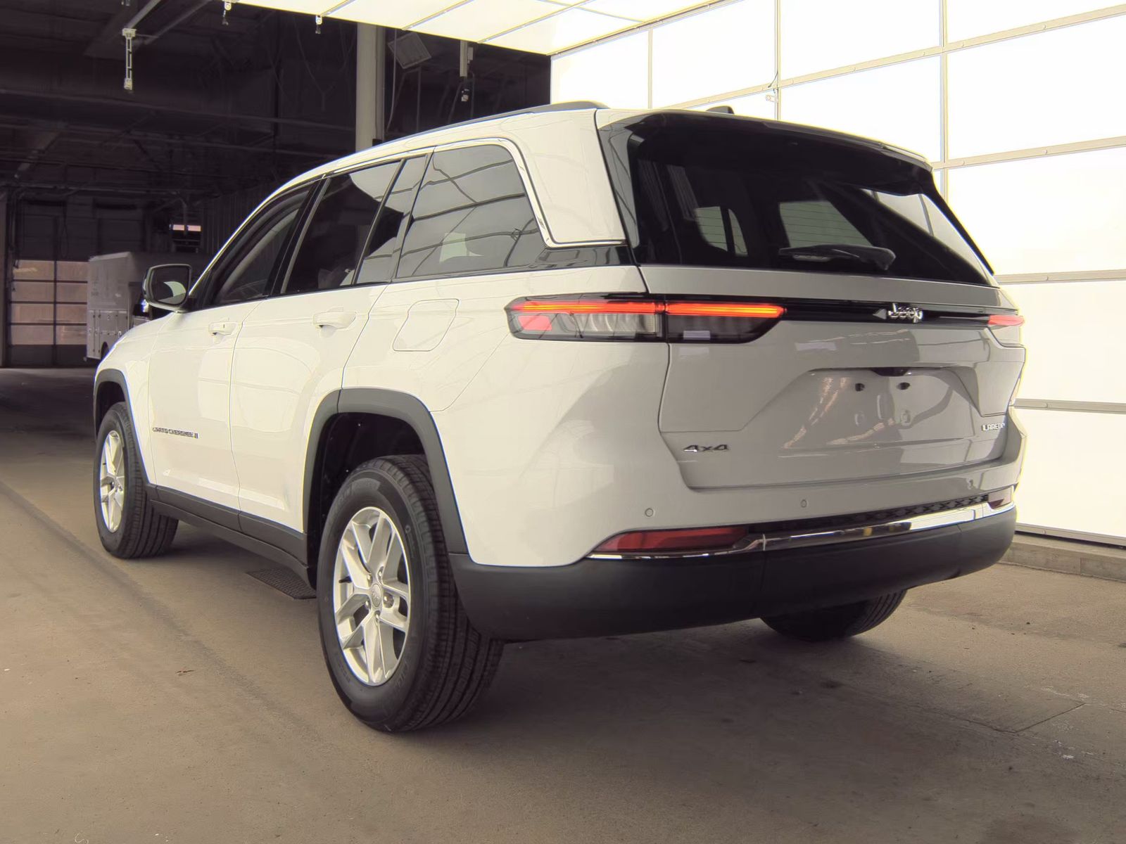 JEEP GRAND CHEROKEE - 9