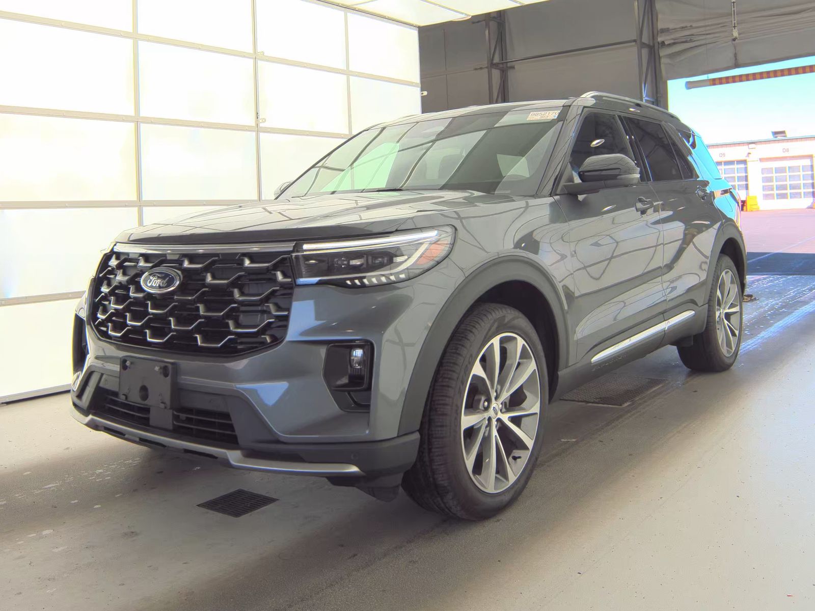 FORD EXPLORER - 1