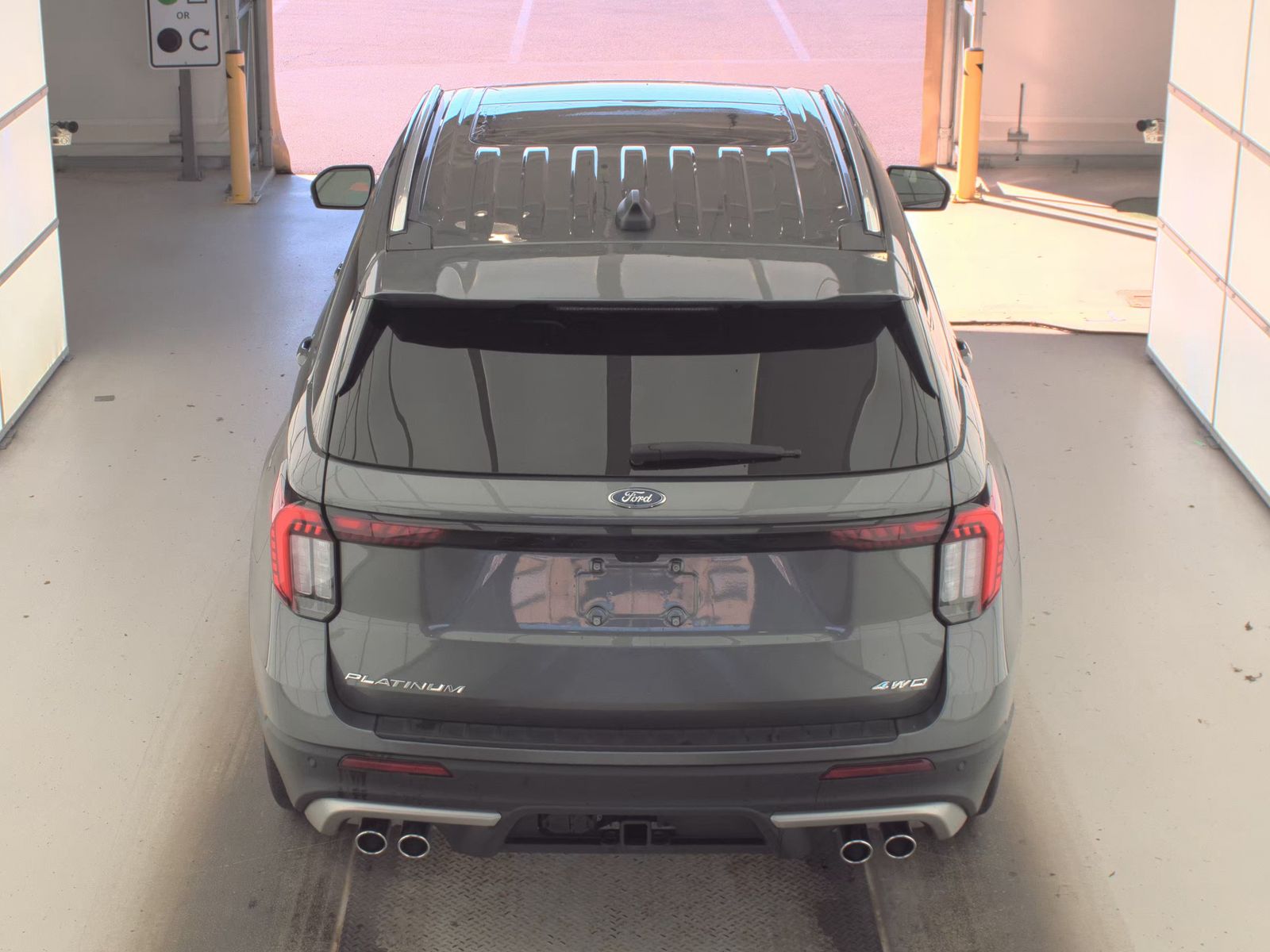FORD EXPLORER - 7