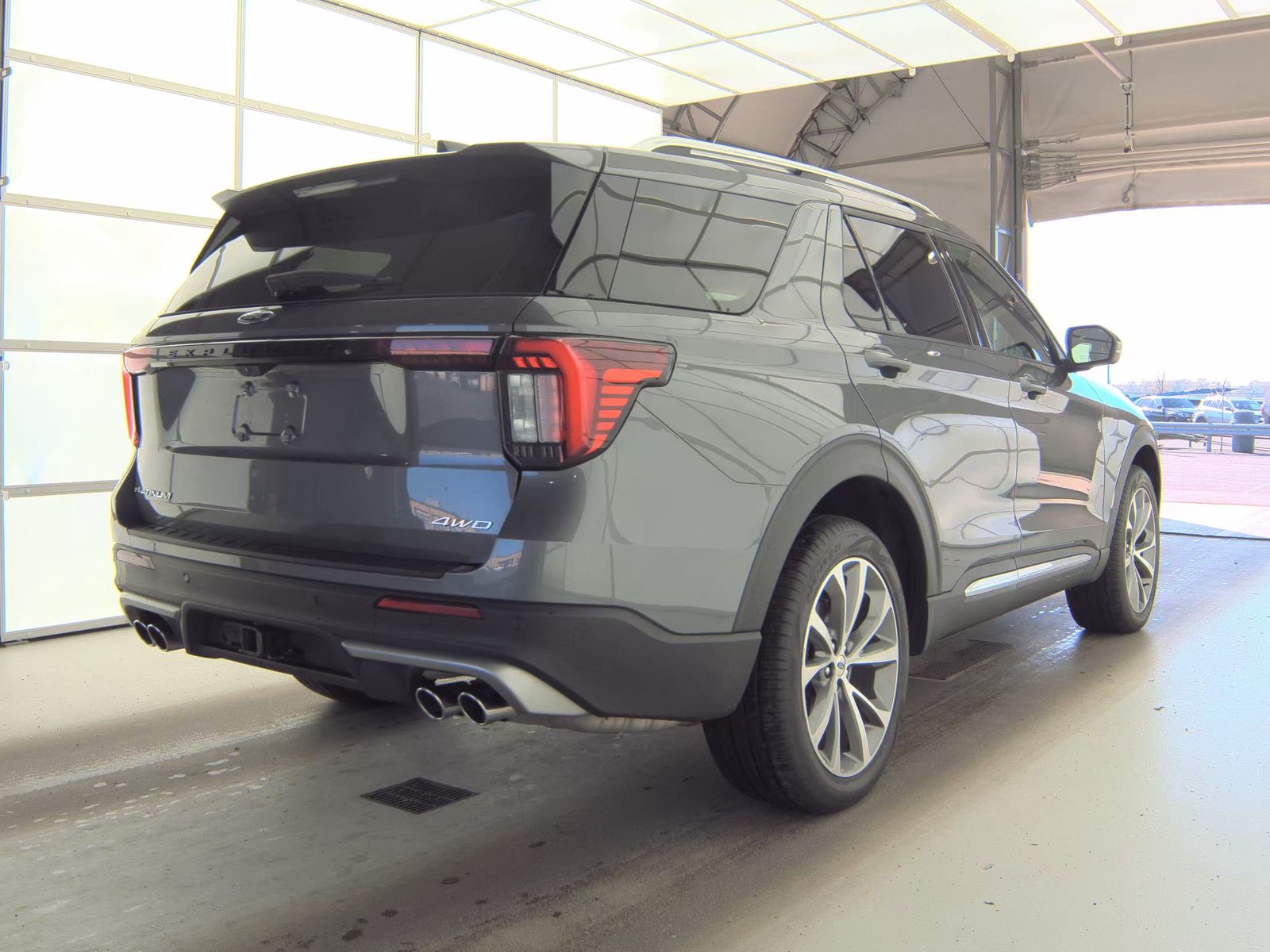 FORD EXPLORER - 6