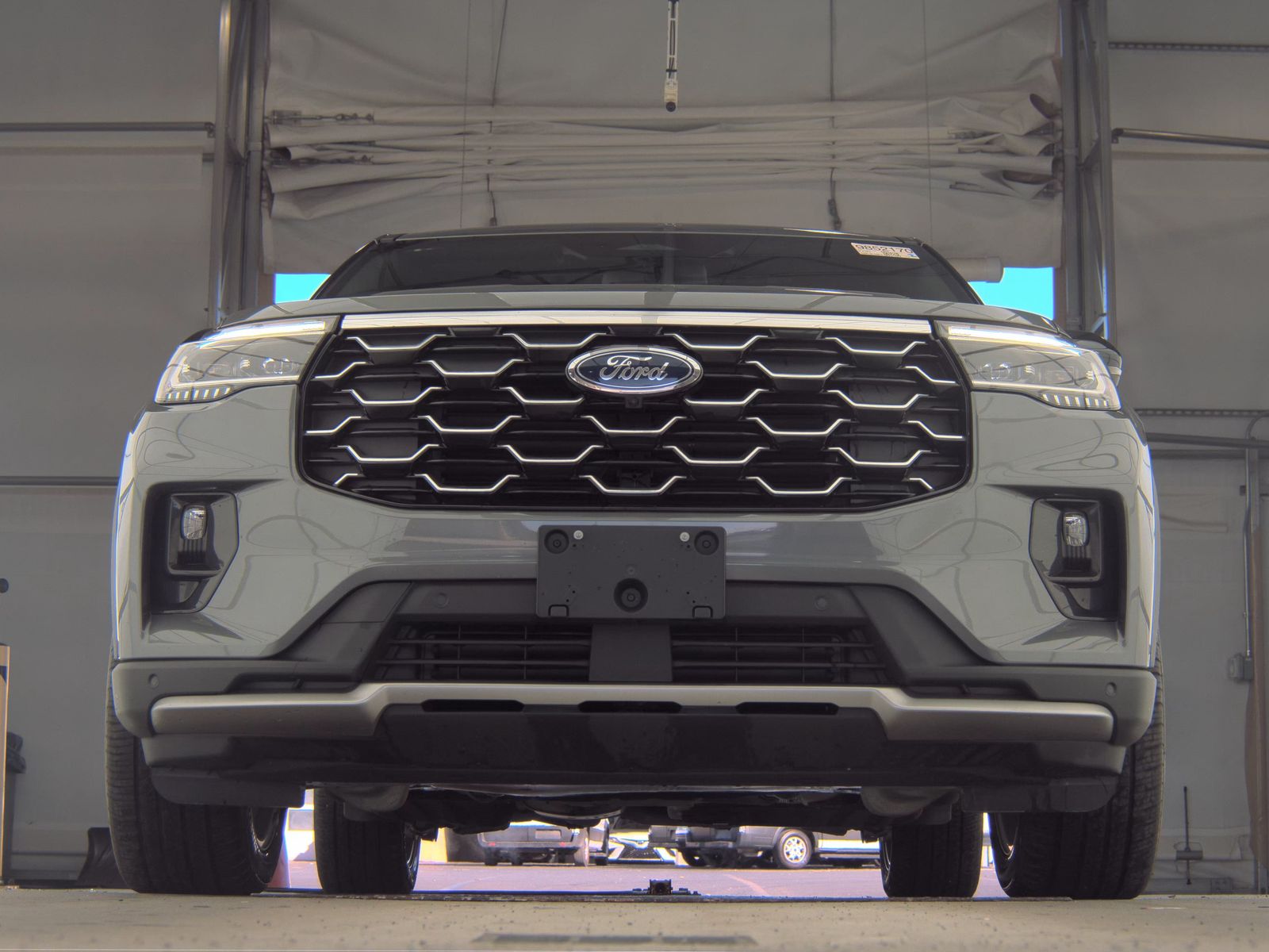 FORD EXPLORER - 4