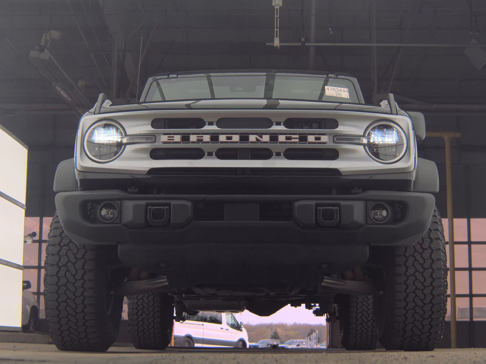 FORD BRONCO - 4