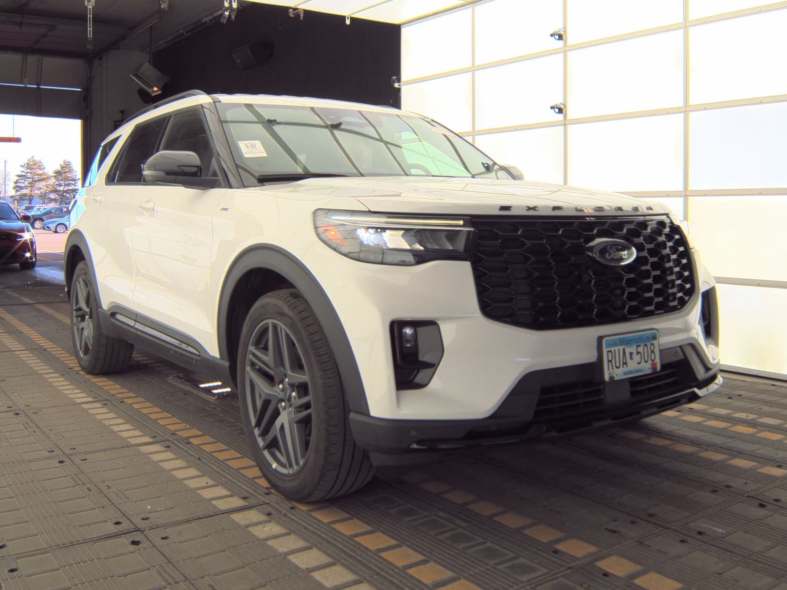 FORD EXPLORER - 5