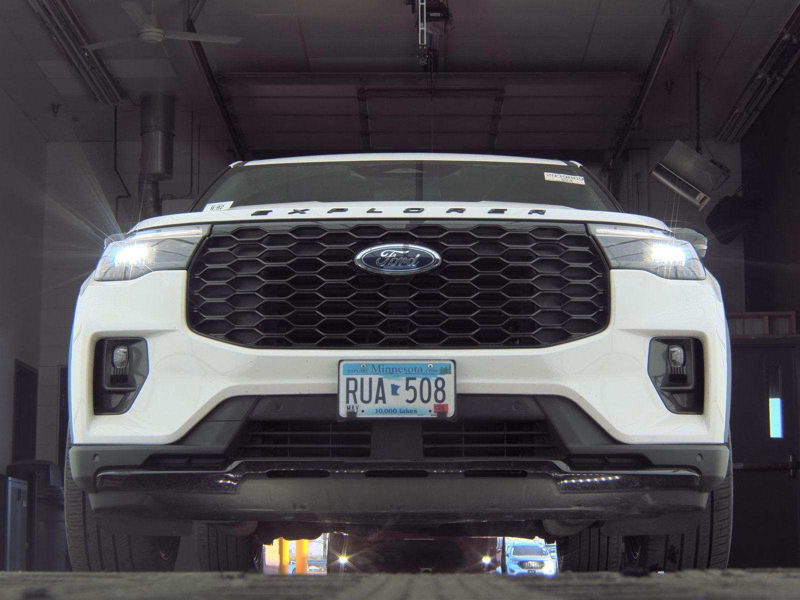 FORD EXPLORER - 4