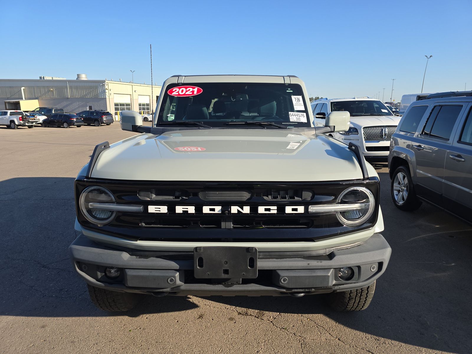 FORD BRONCO - 3
