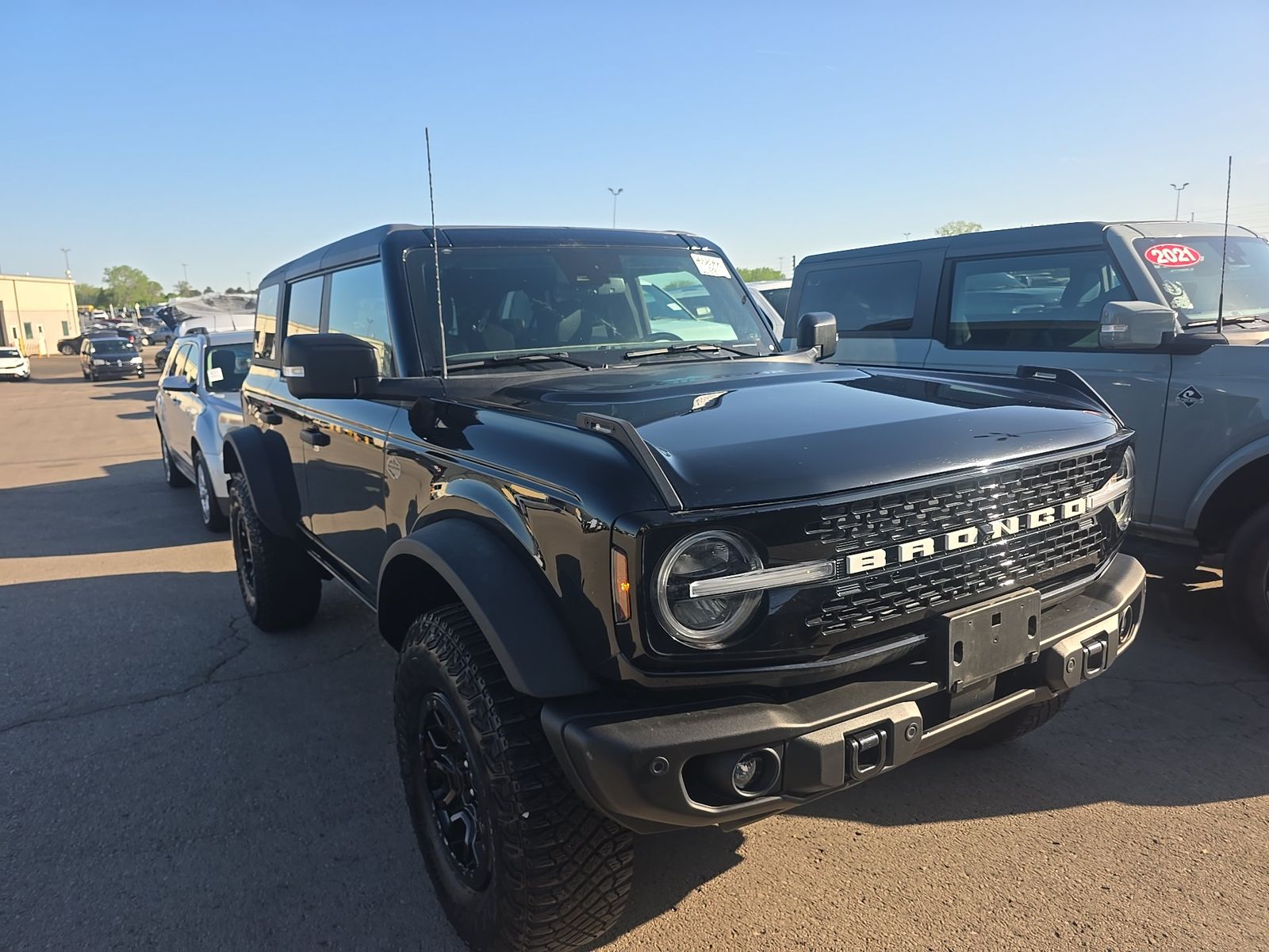 FORD BRONCO - 4