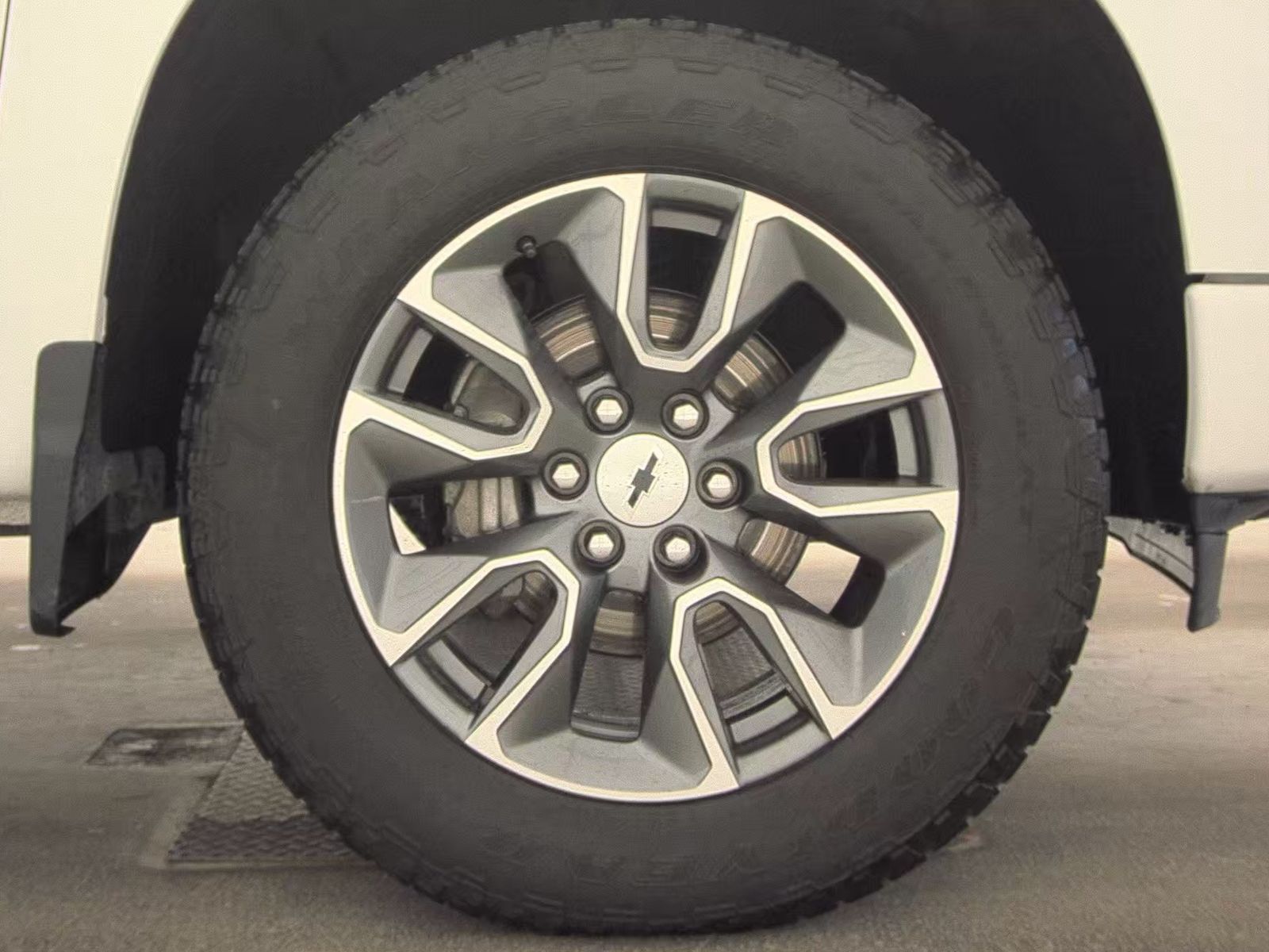 2025 Chevrolet Silverado 1500 RST AWD