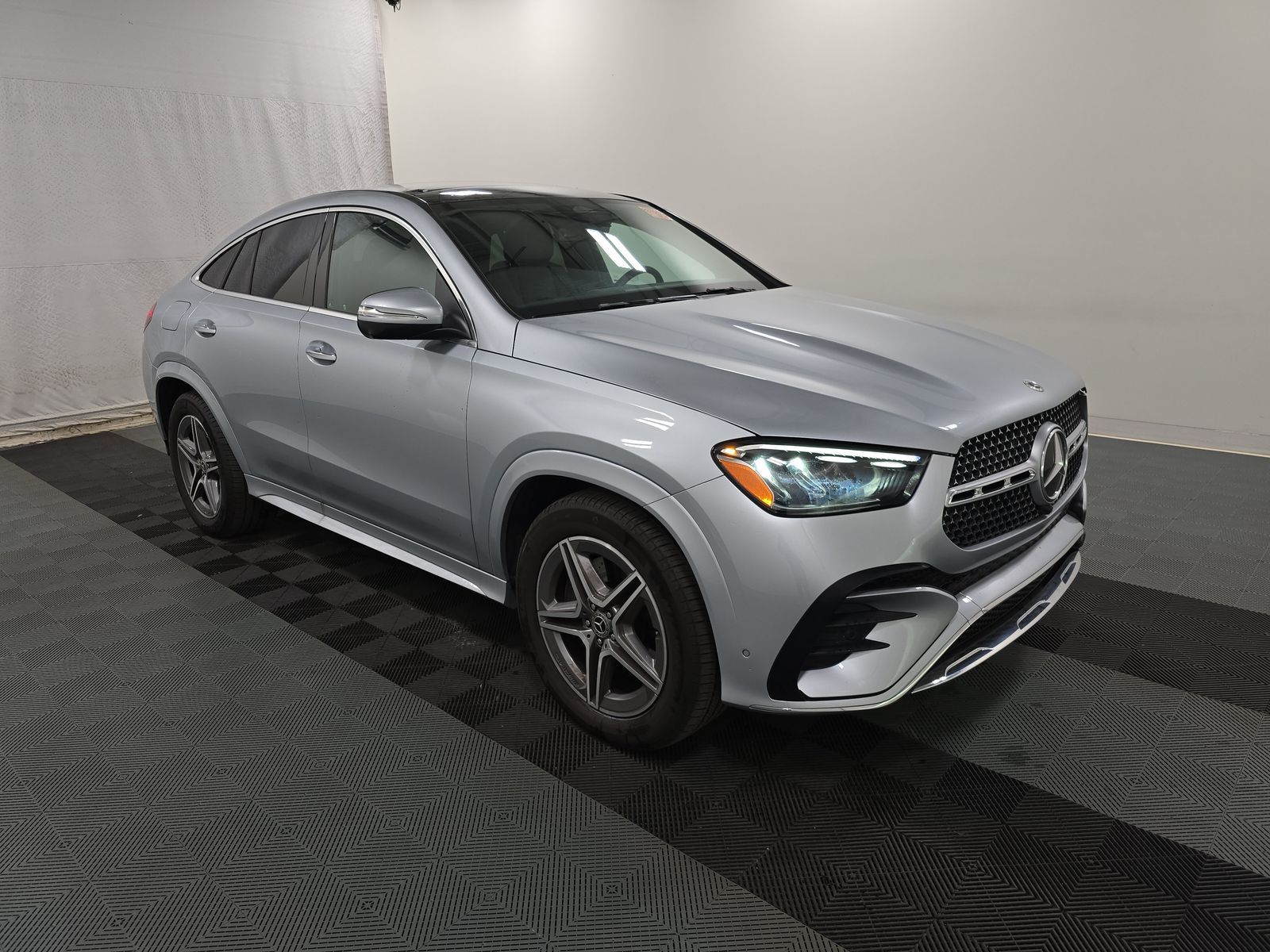 MERCEDES-BENZ GLE - 4