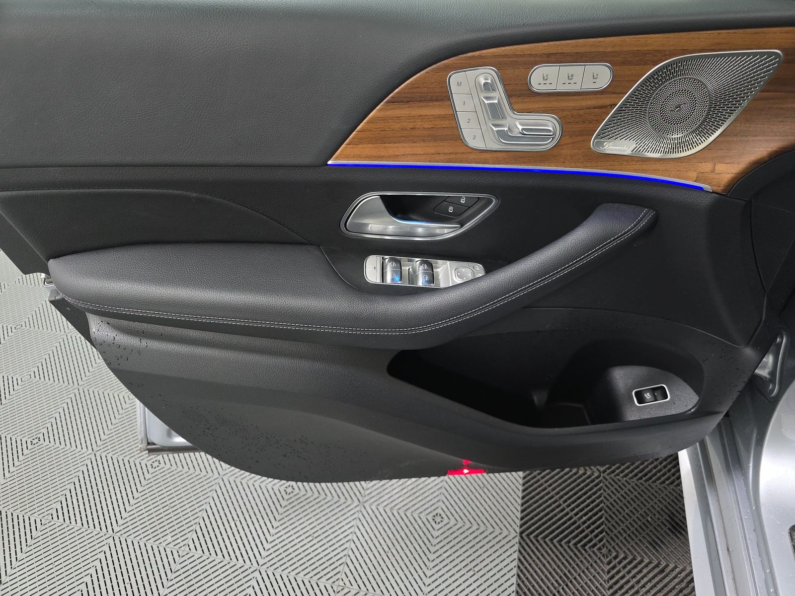 MERCEDES-BENZ GLE - 10