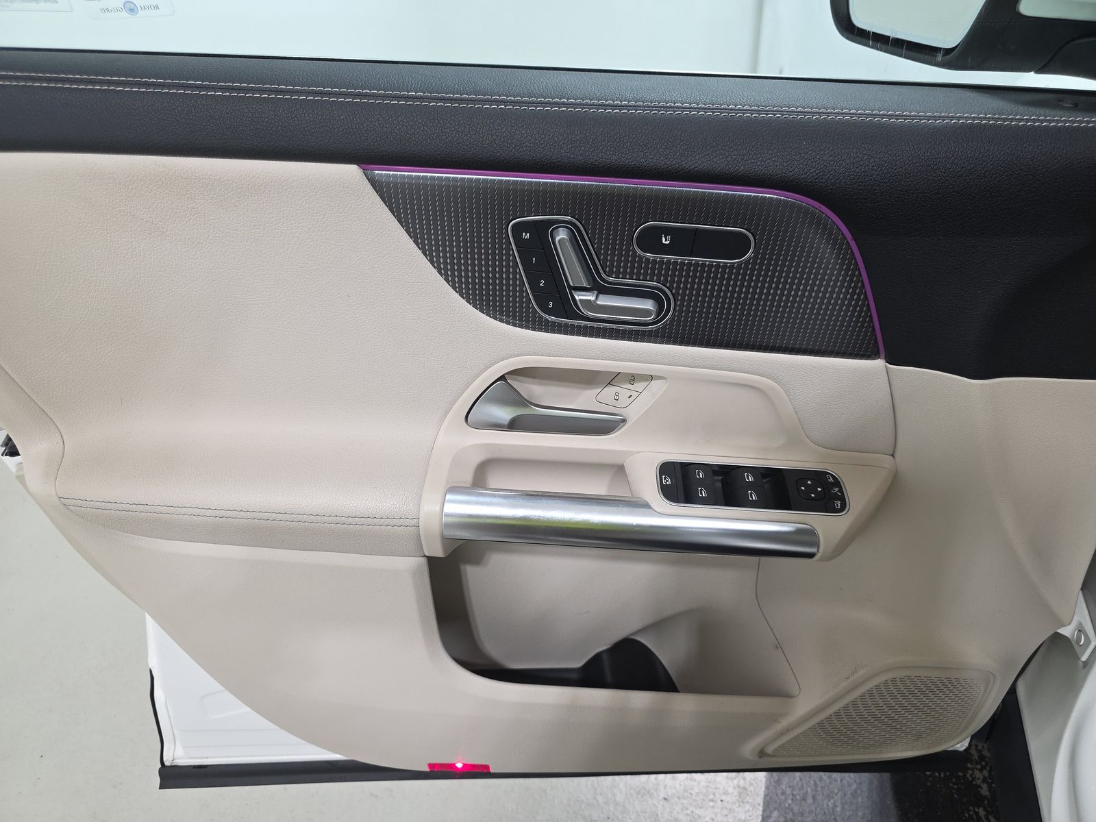 MERCEDES-BENZ GLA-CLASS - 10