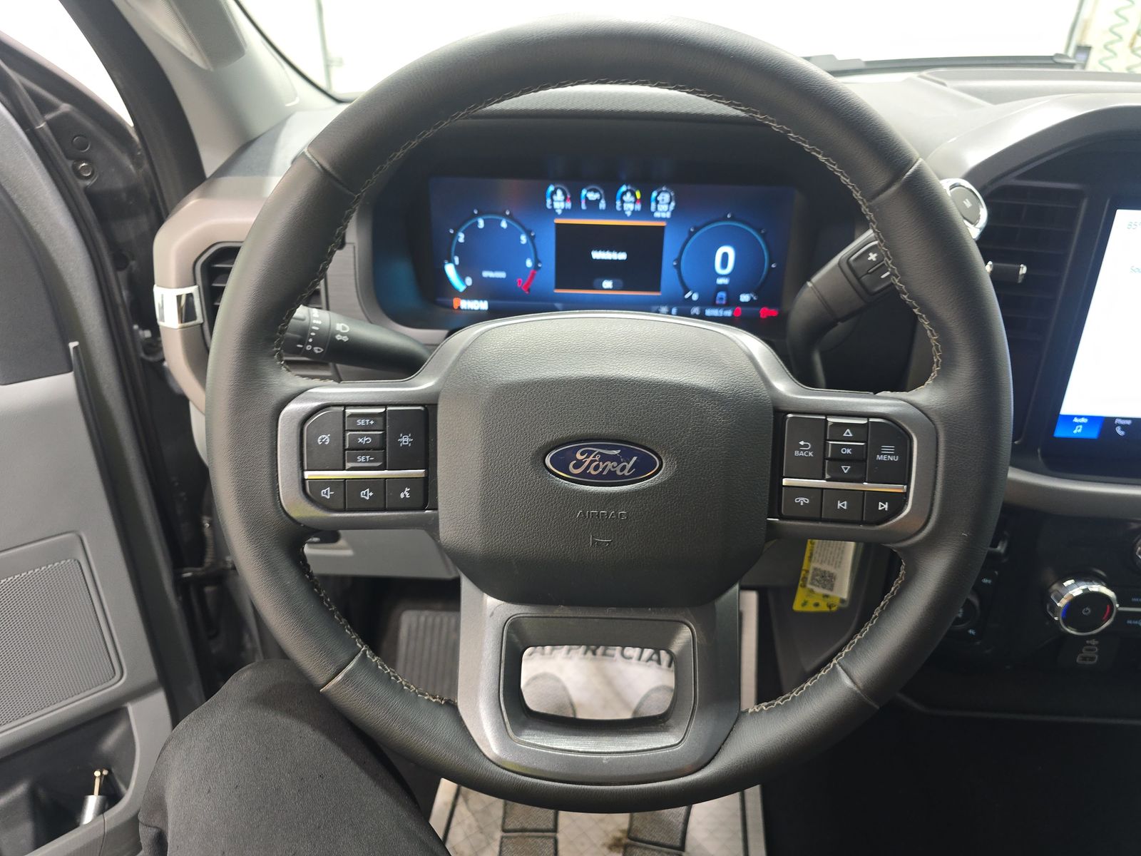 2025 Ford F-150 XLT AWD