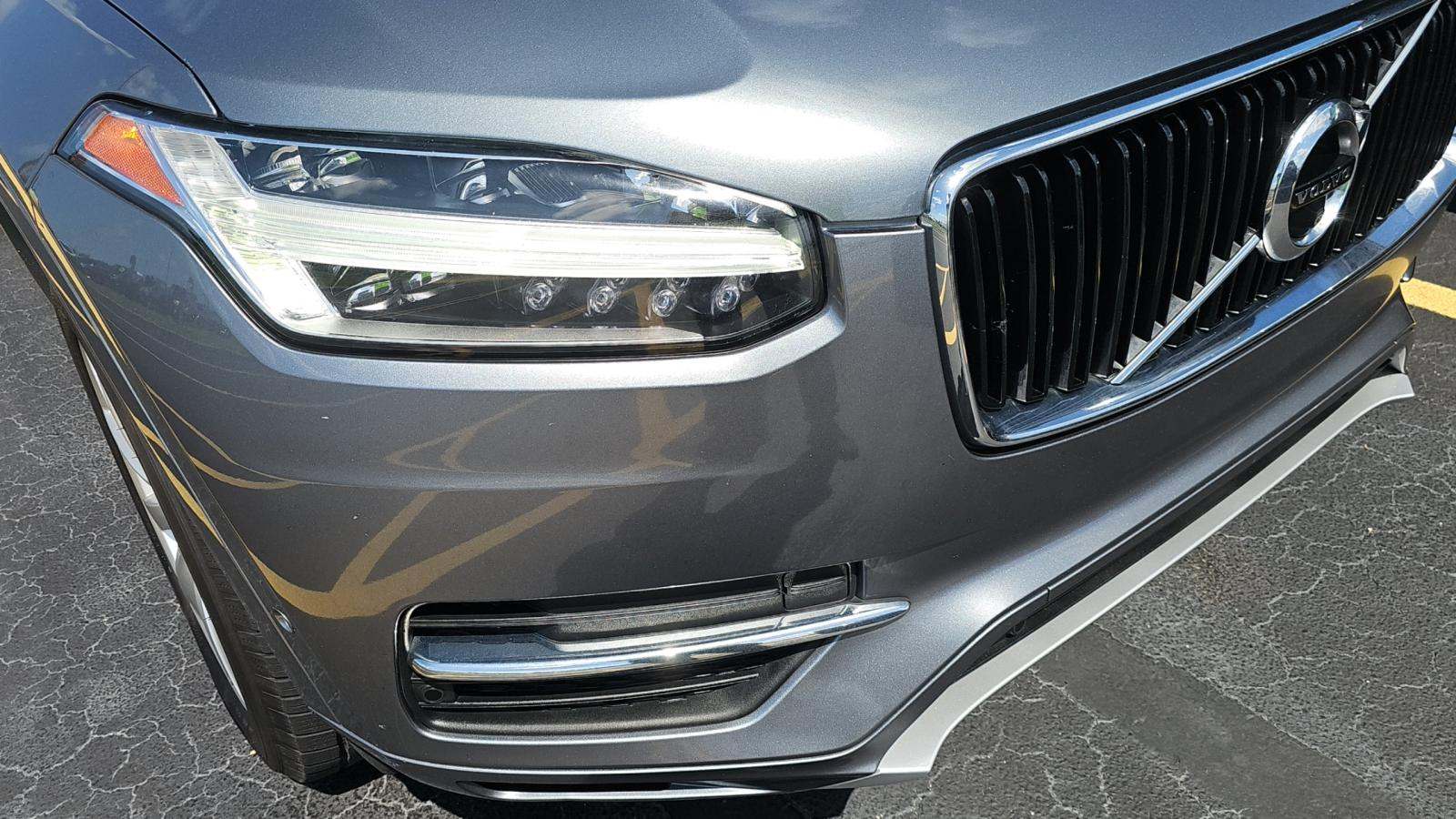 2017 Volvo XC90 T6 Momentum AWD