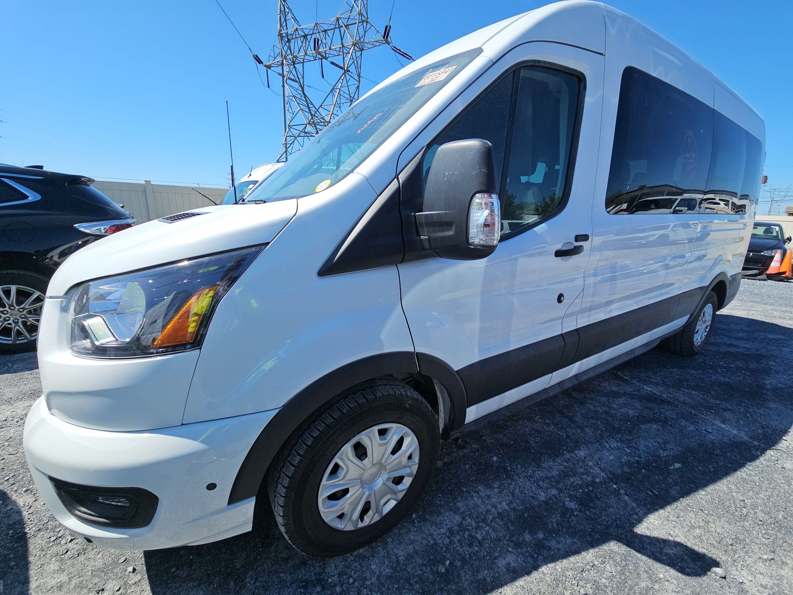 2025 Ford Transit 350 XLT Med Roof Sliding Pass. 148's photo