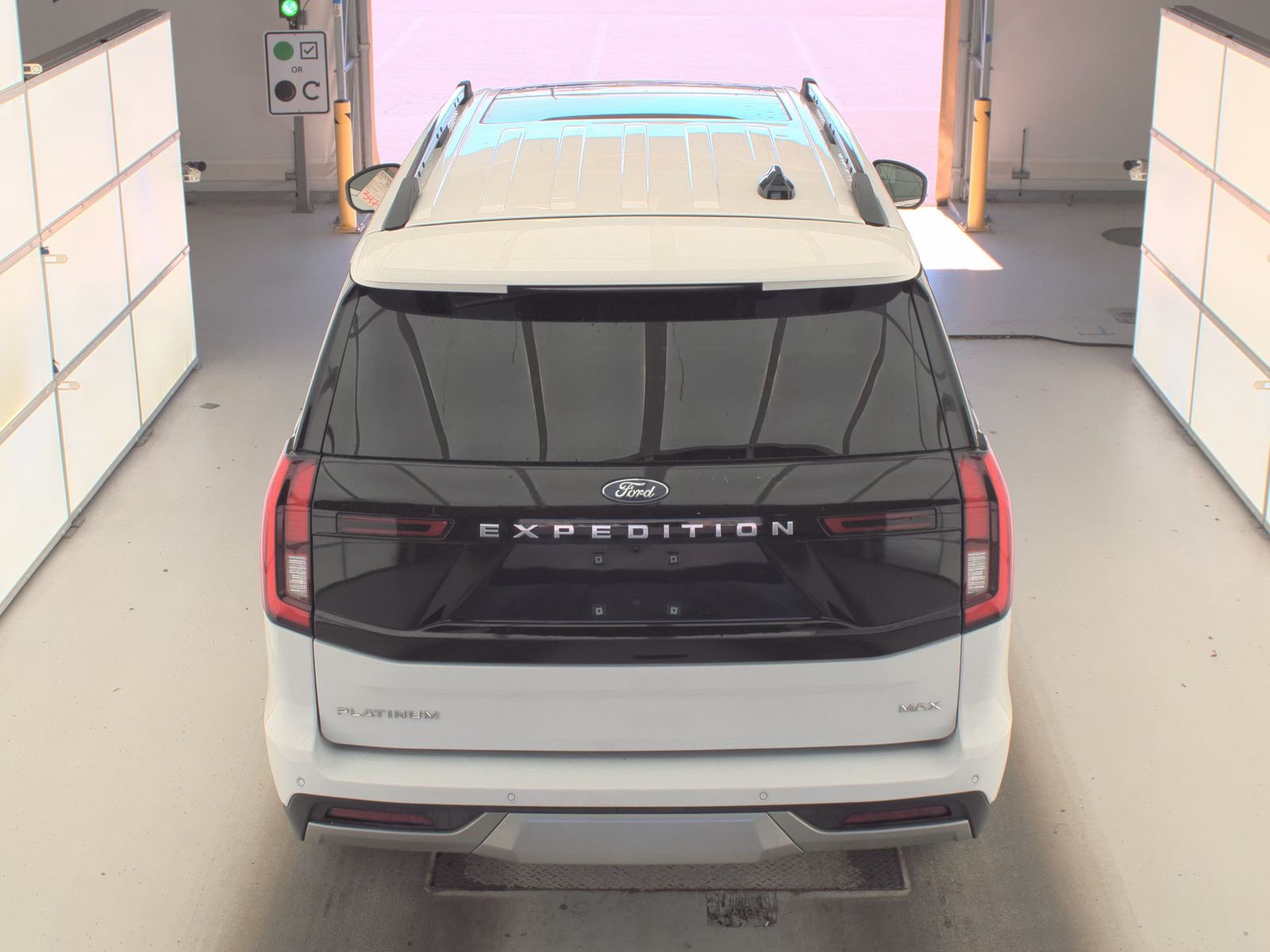 FORD EXPEDITION MAX - 7