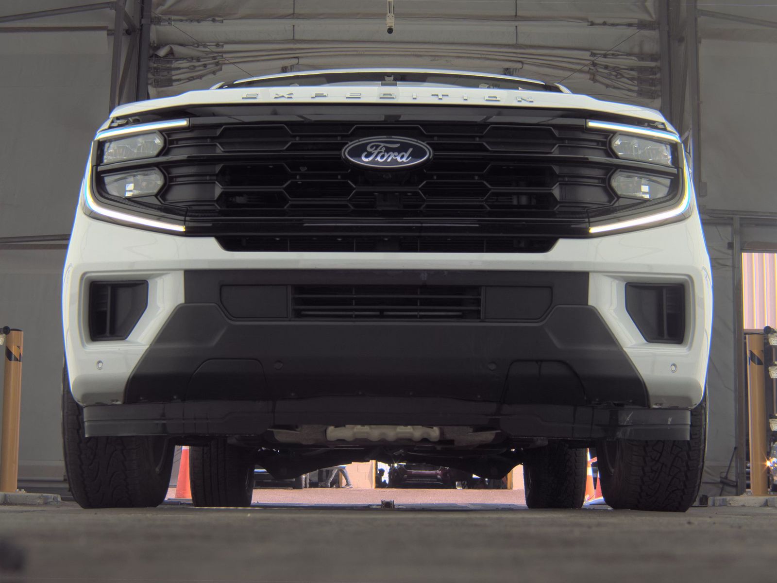 FORD EXPEDITION - 4