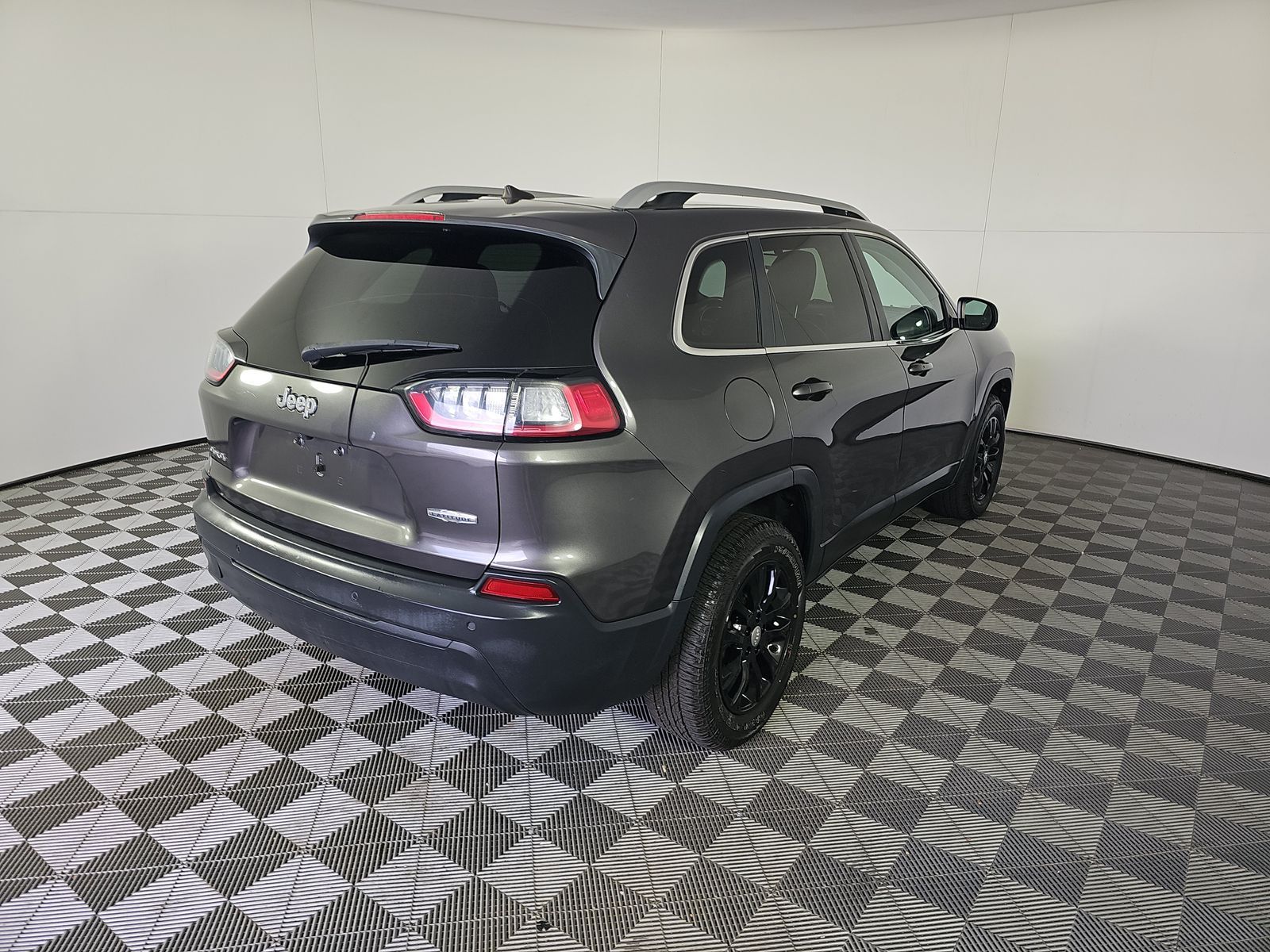 JEEP LATITUDE PLUS - 5