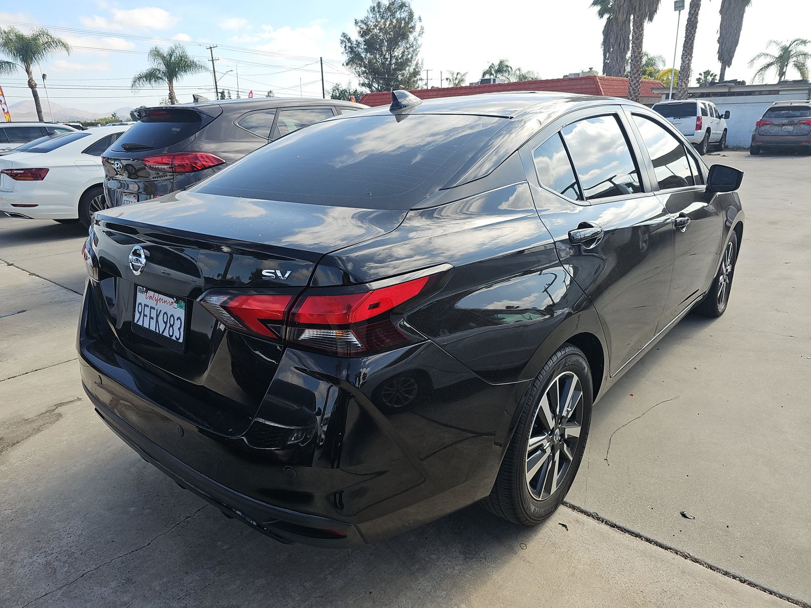 NISSAN VERSA - 5