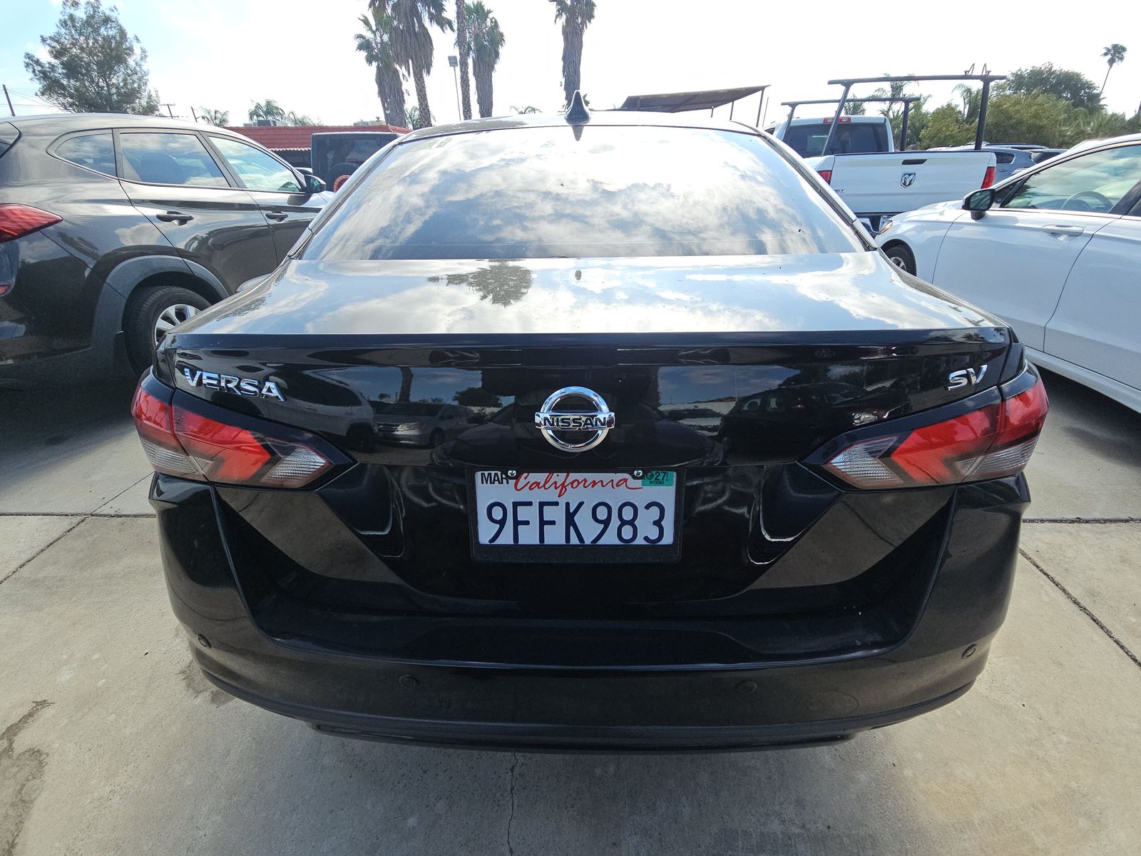 NISSAN VERSA - 6