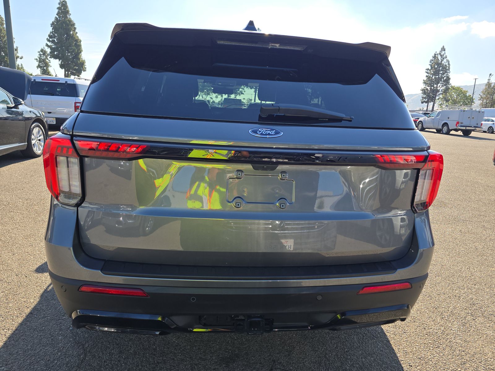 FORD EXPLORER - 6