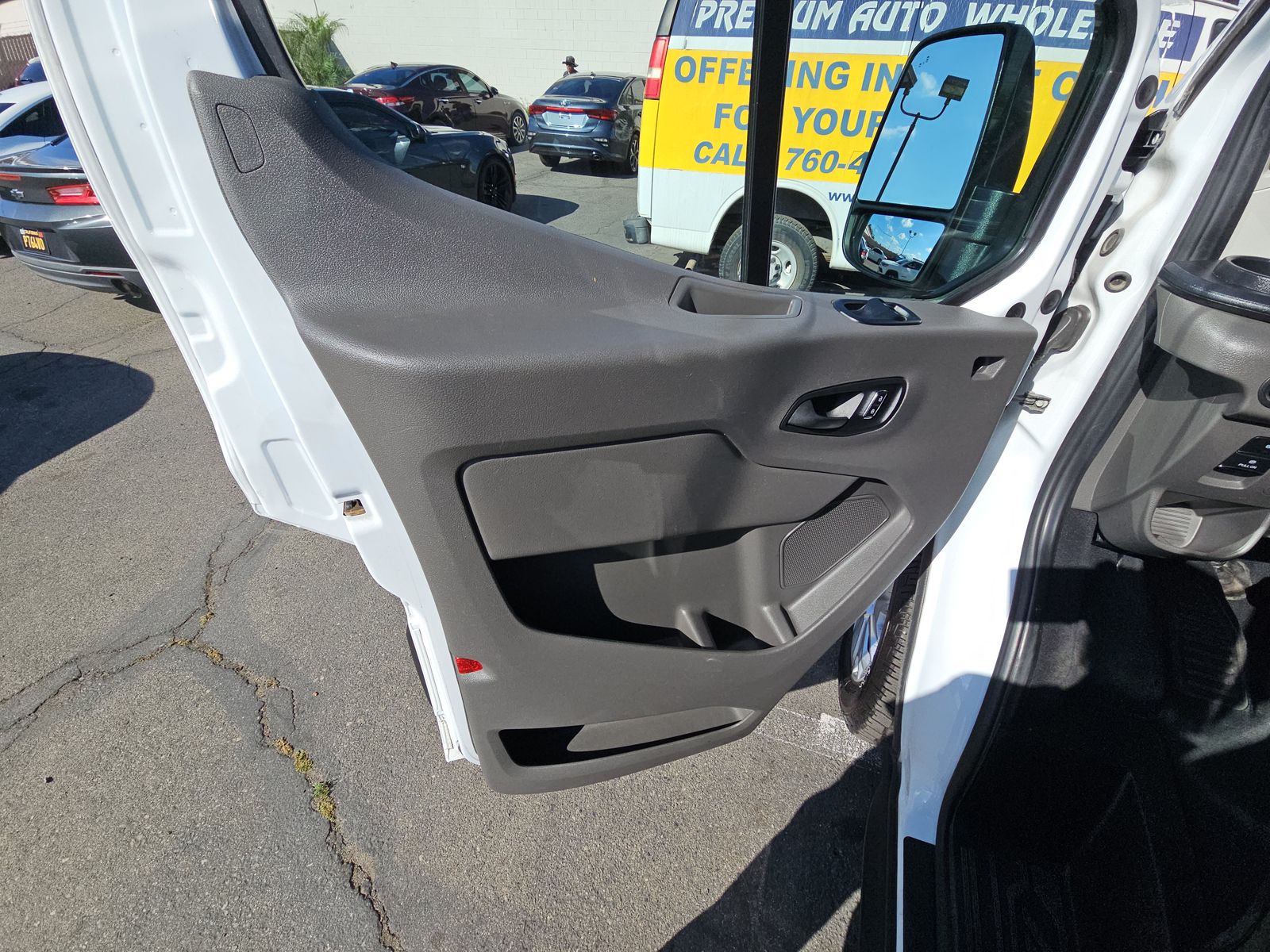 FORD TRANSIT 350 - 10