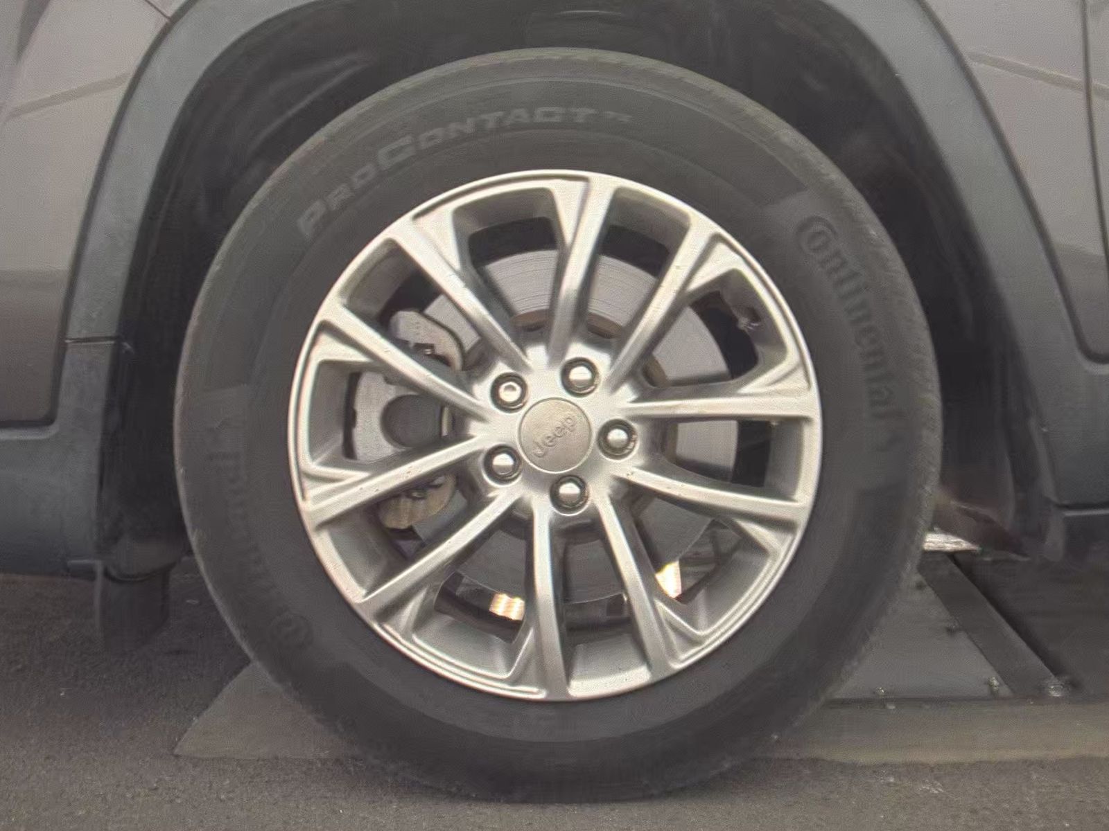 JEEP LATITUDE + - 10