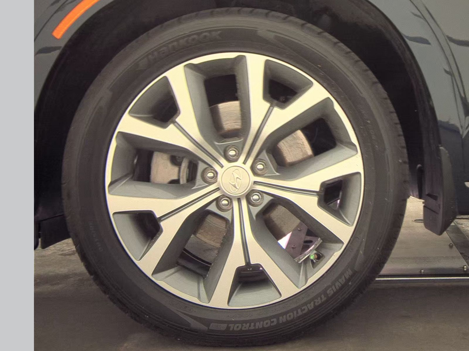 HYUNDAI LIMITED - 10