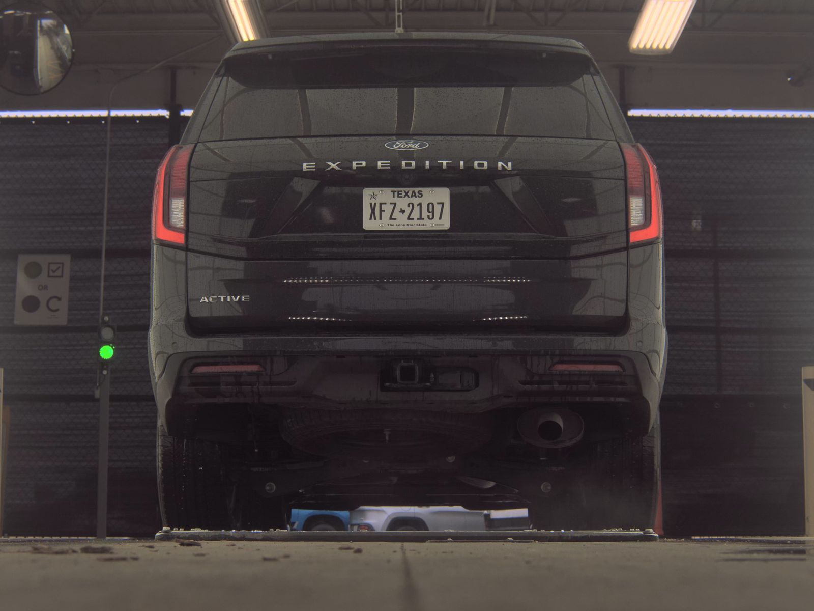 FORD EXPEDITION - 8