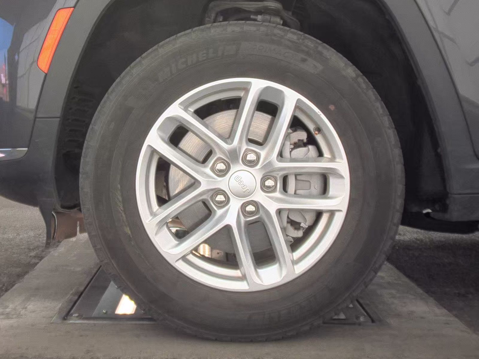 JEEP GRAND CHEROKEE - 10