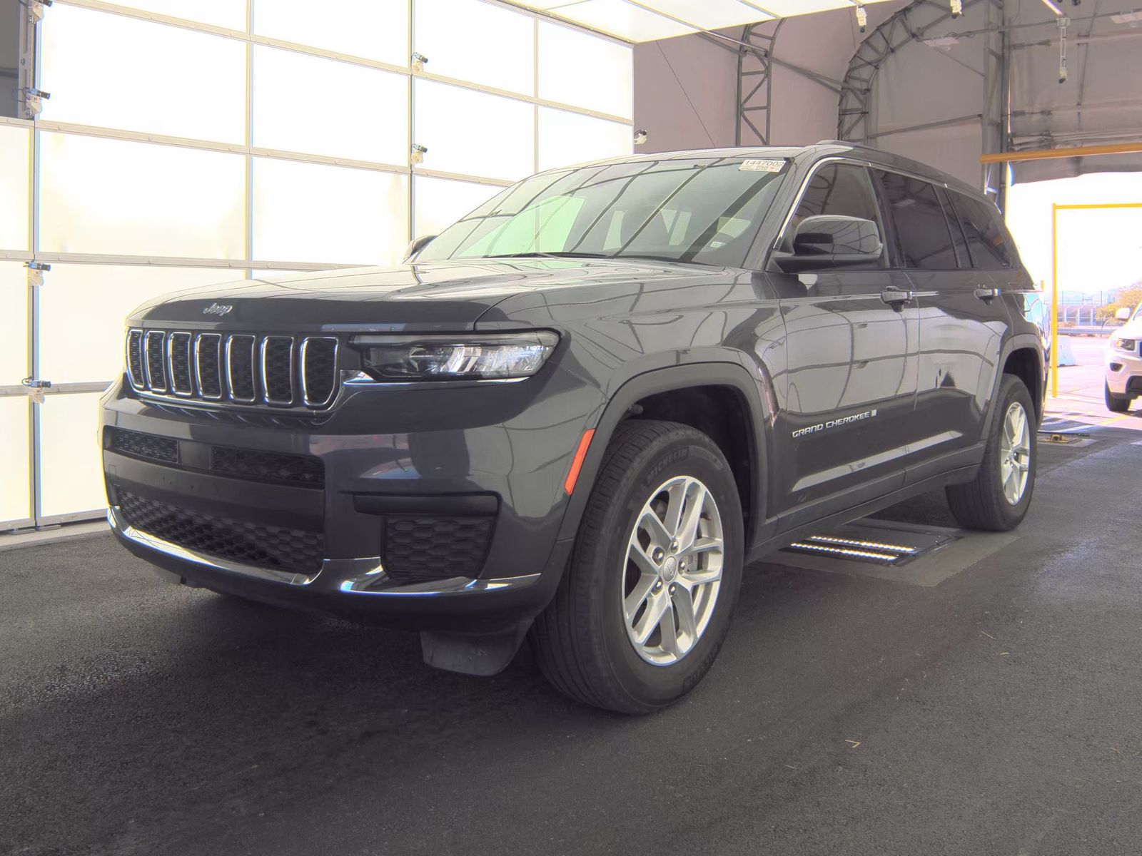 JEEP GRAND CHEROKEE - 1