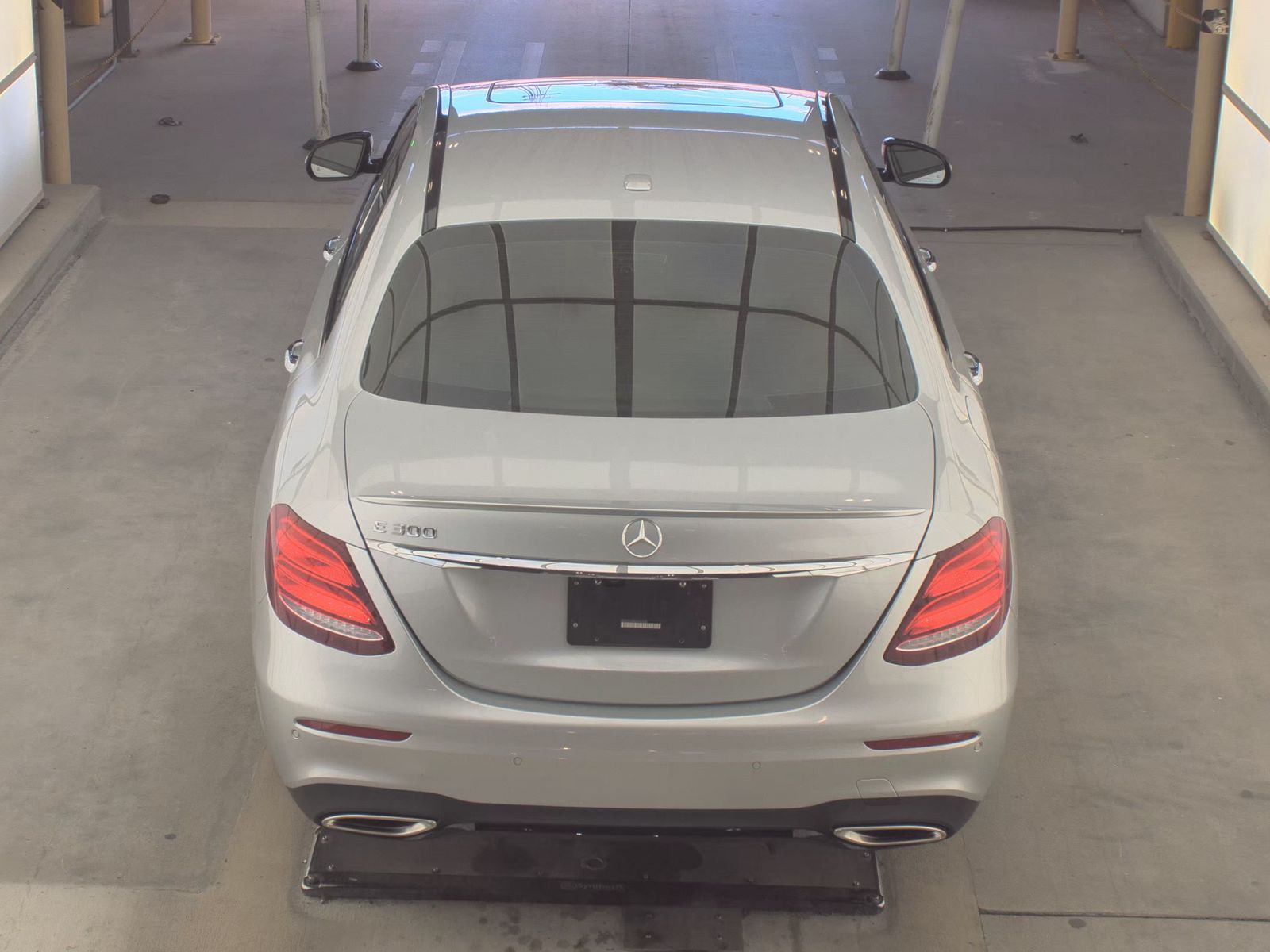 MERCEDES-BENZ E-CLASS - 7